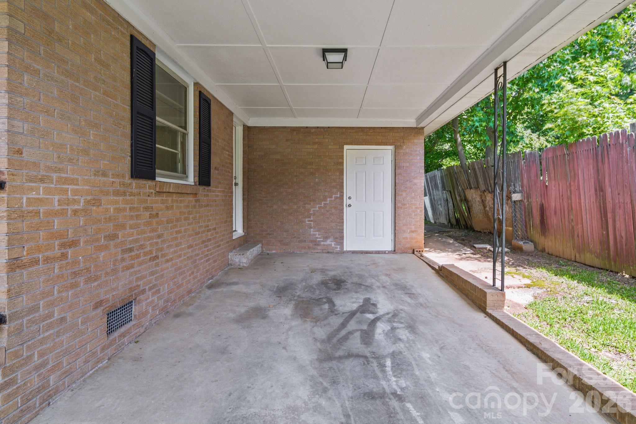 240 Nila Dawn Avenue — Gastonia