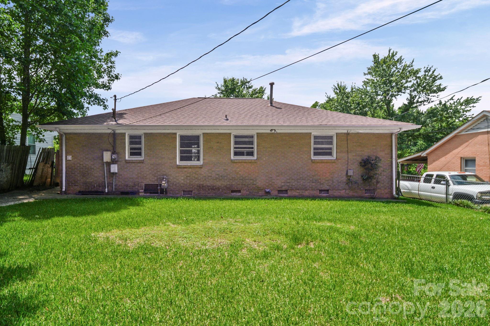240 Nila Dawn Avenue — Gastonia