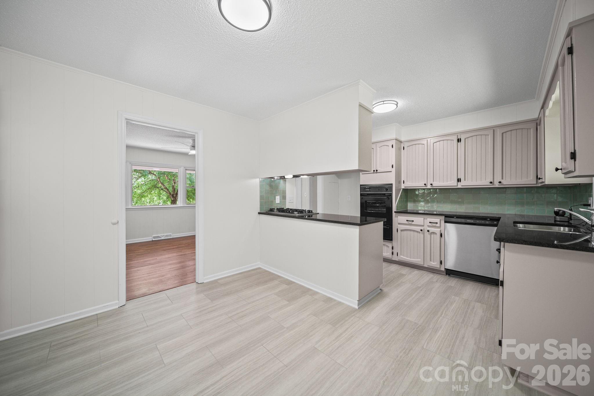 240 Nila Dawn Avenue — Gastonia