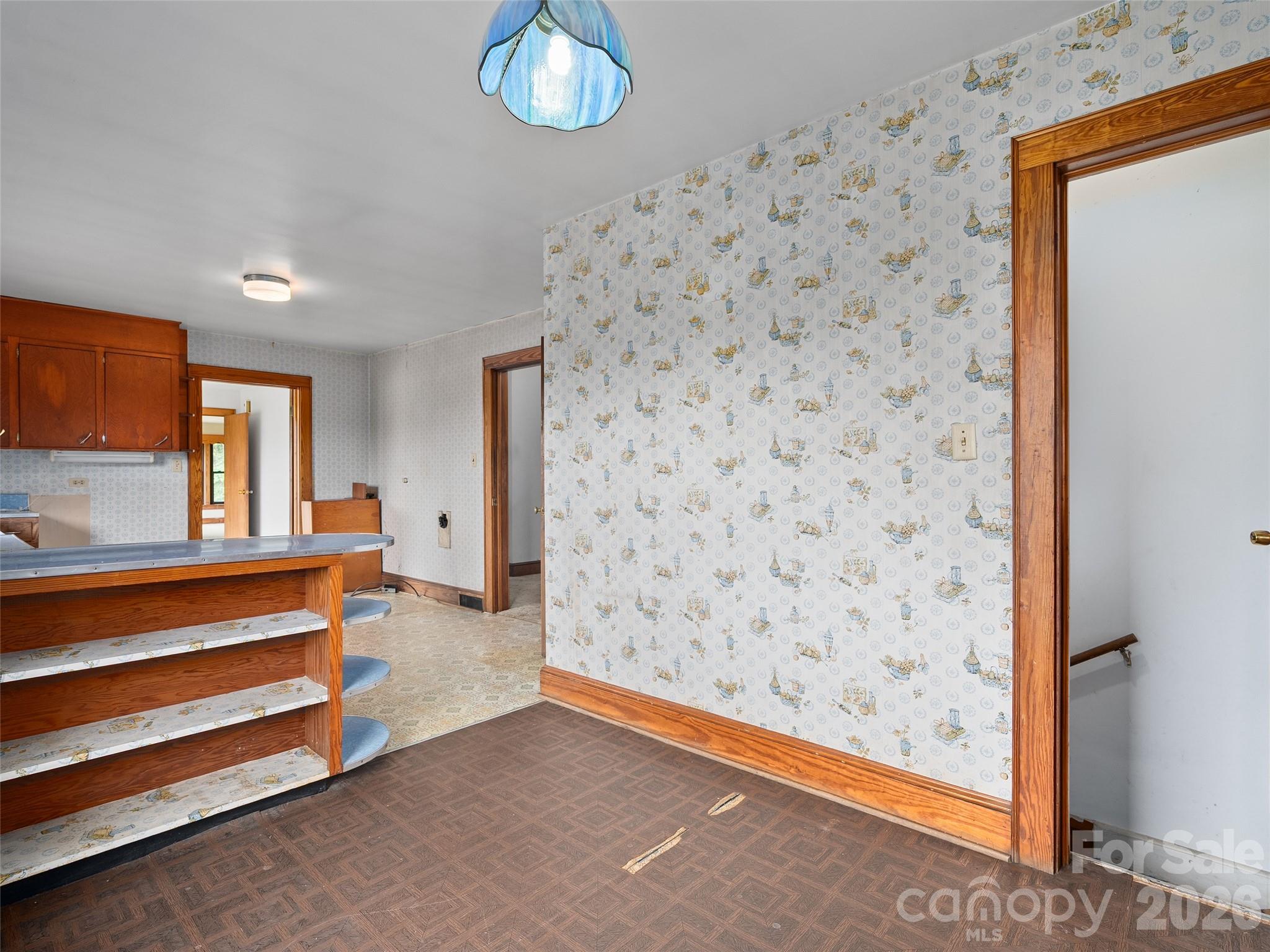 21 Beaverdam Road — Canton