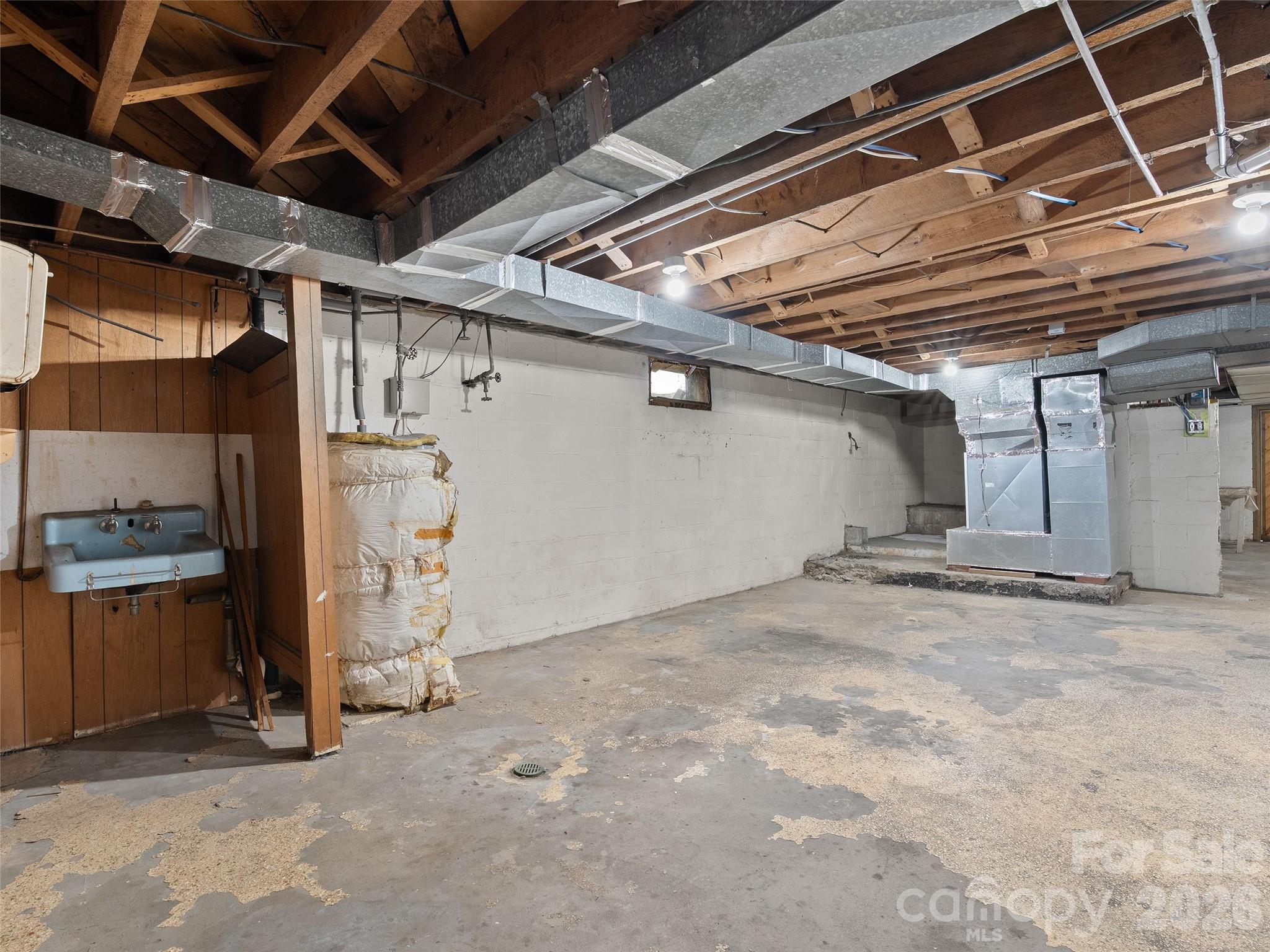 21 Beaverdam Road — Canton