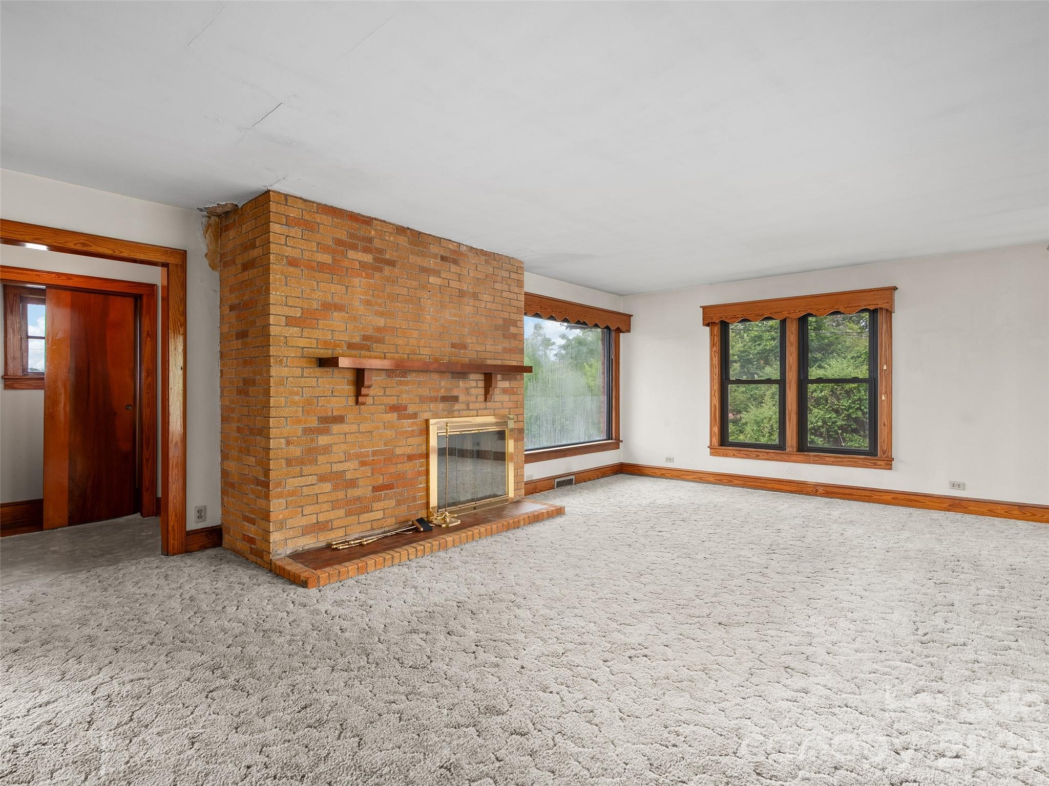 21 Beaverdam Road — Canton