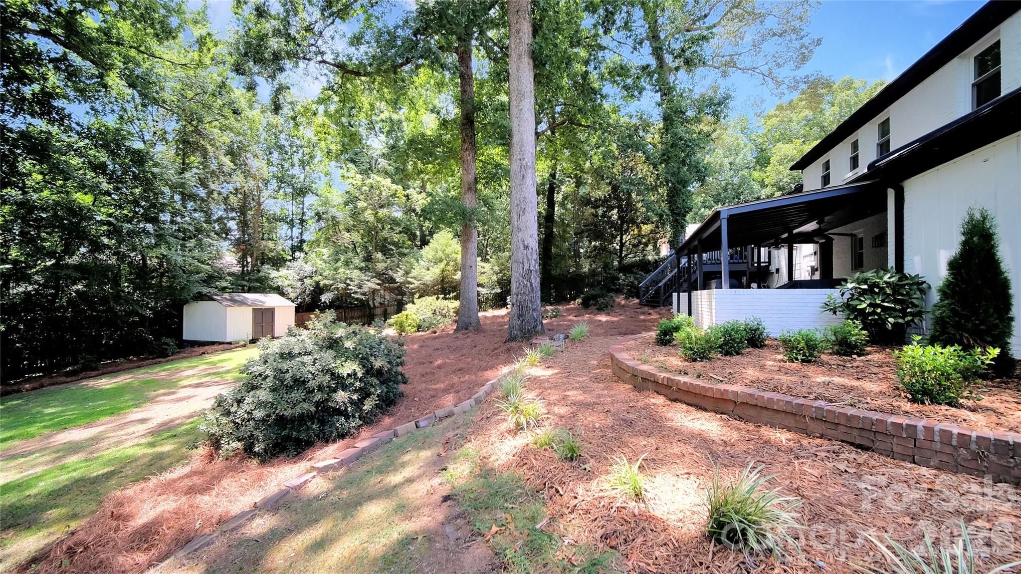 1634 Lumarka Drive — Charlotte