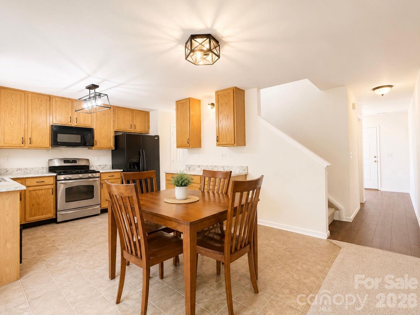 7638 Black Hawk Lane — Tega Cay