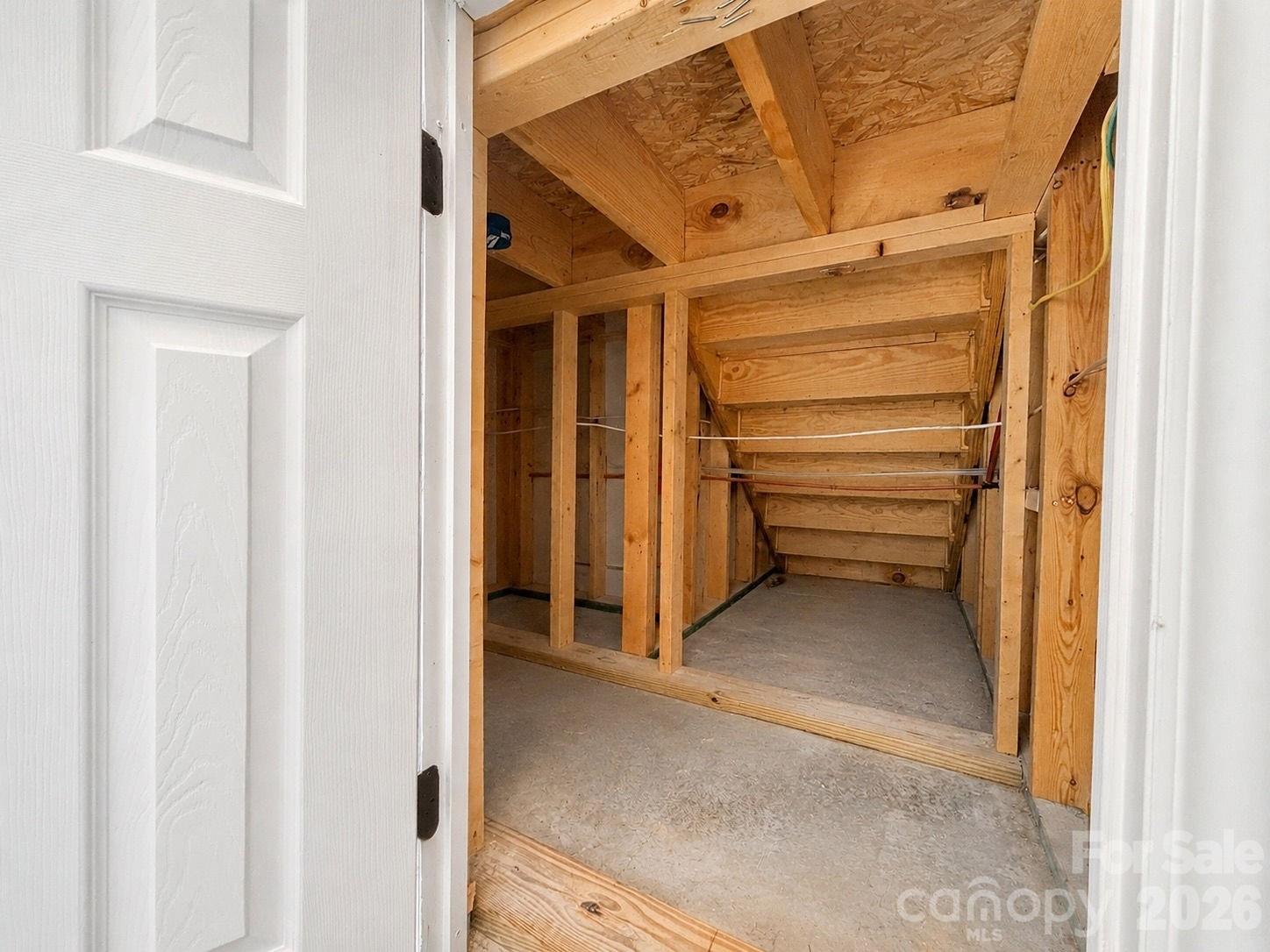 7638 Black Hawk Lane — Tega Cay