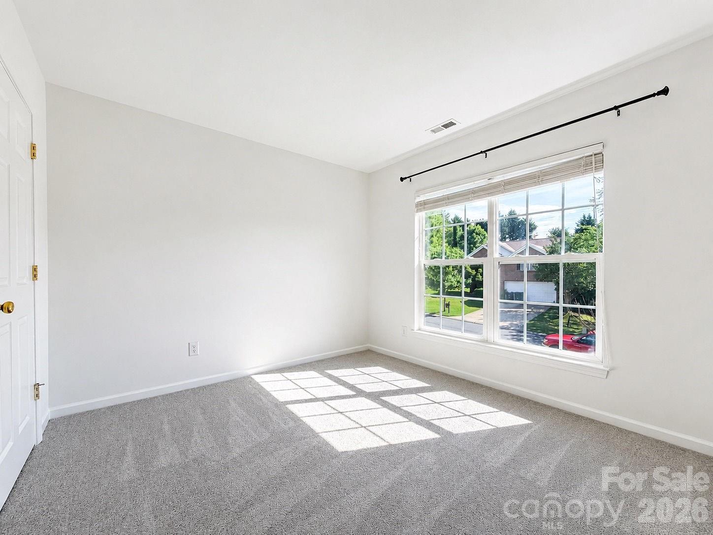7638 Black Hawk Lane — Tega Cay