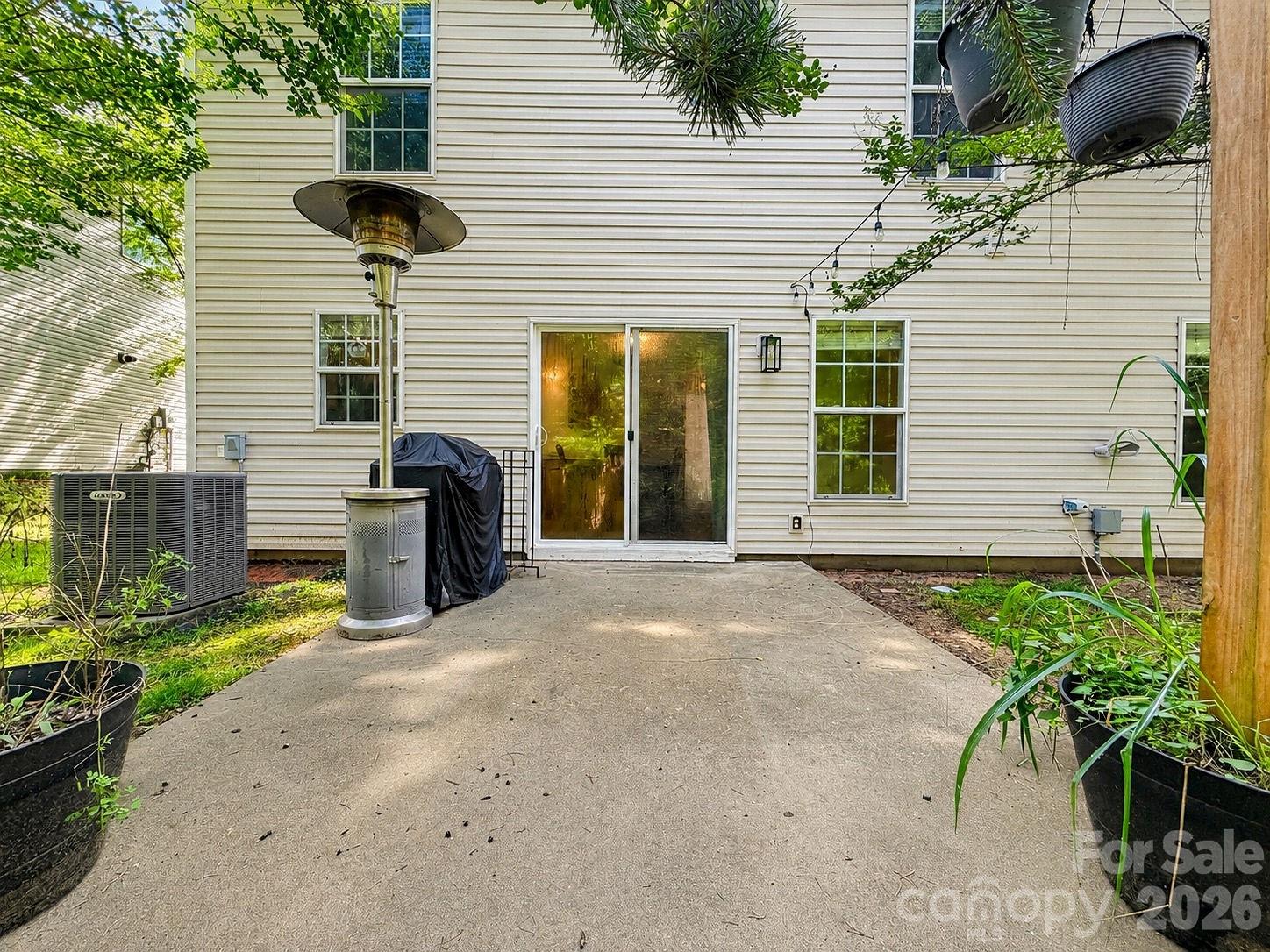 7638 Black Hawk Lane — Tega Cay