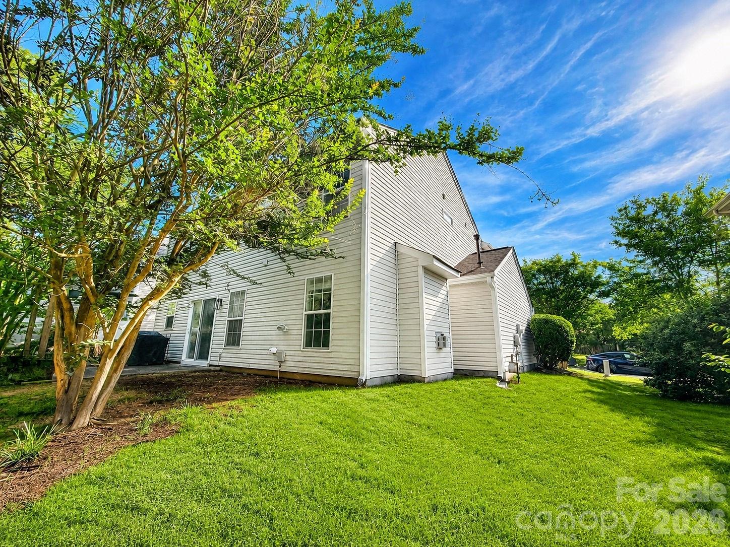 7638 Black Hawk Lane — Tega Cay