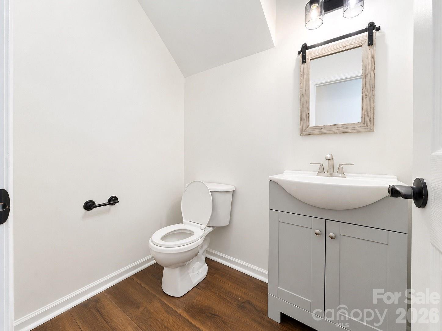 7638 Black Hawk Lane — Tega Cay