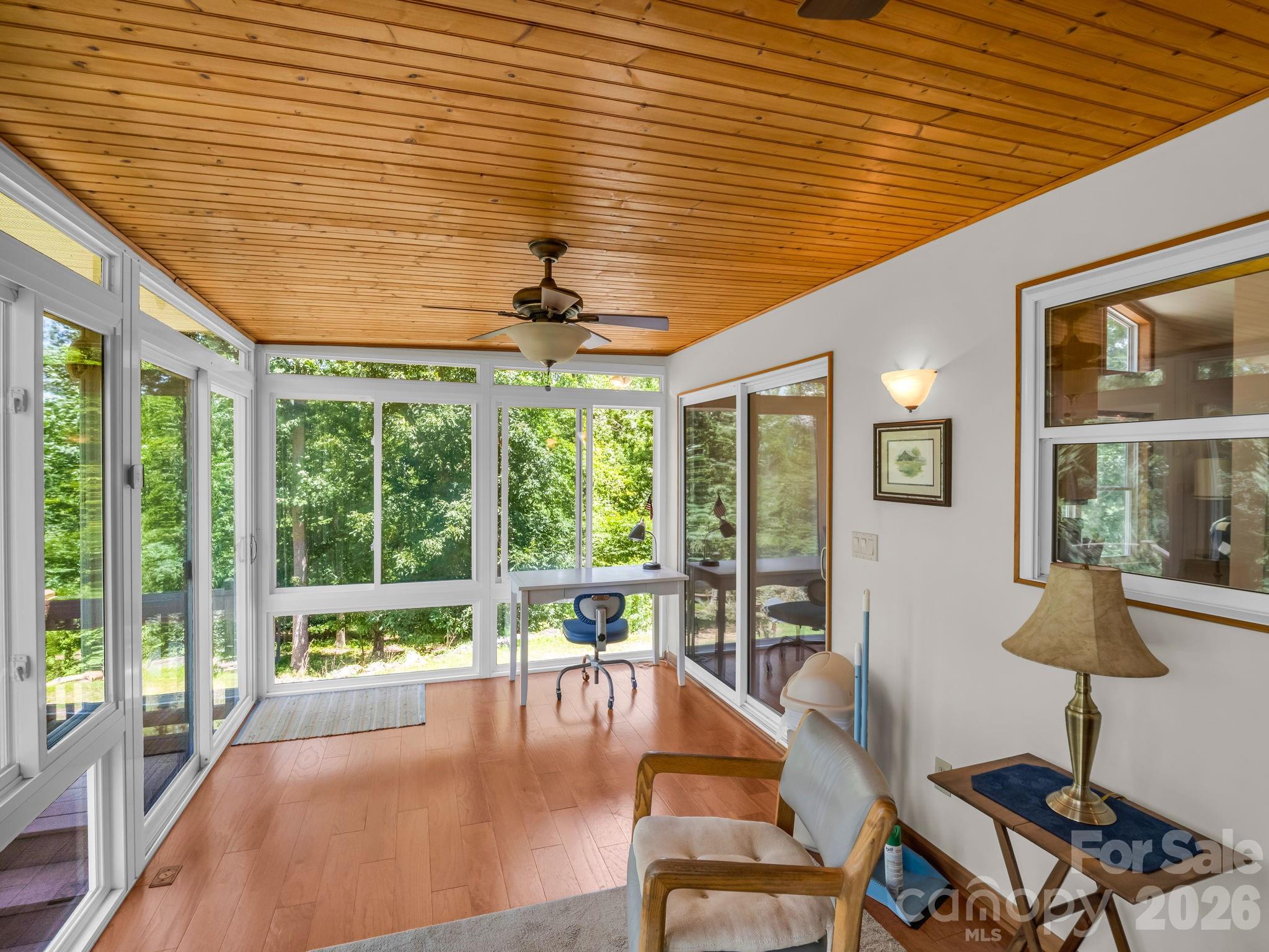 1943 Landrum Road — Columbus