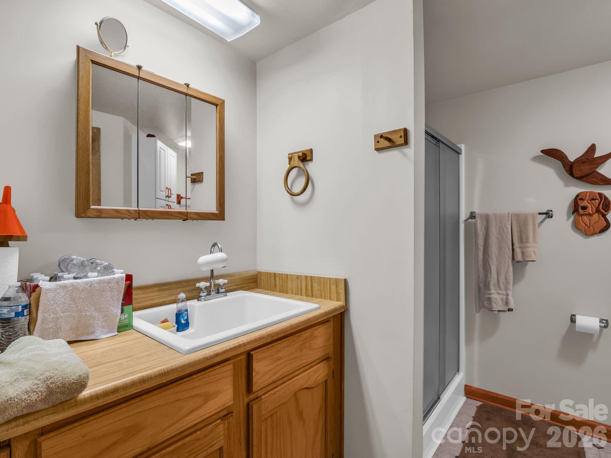 1943 Landrum Road — Columbus