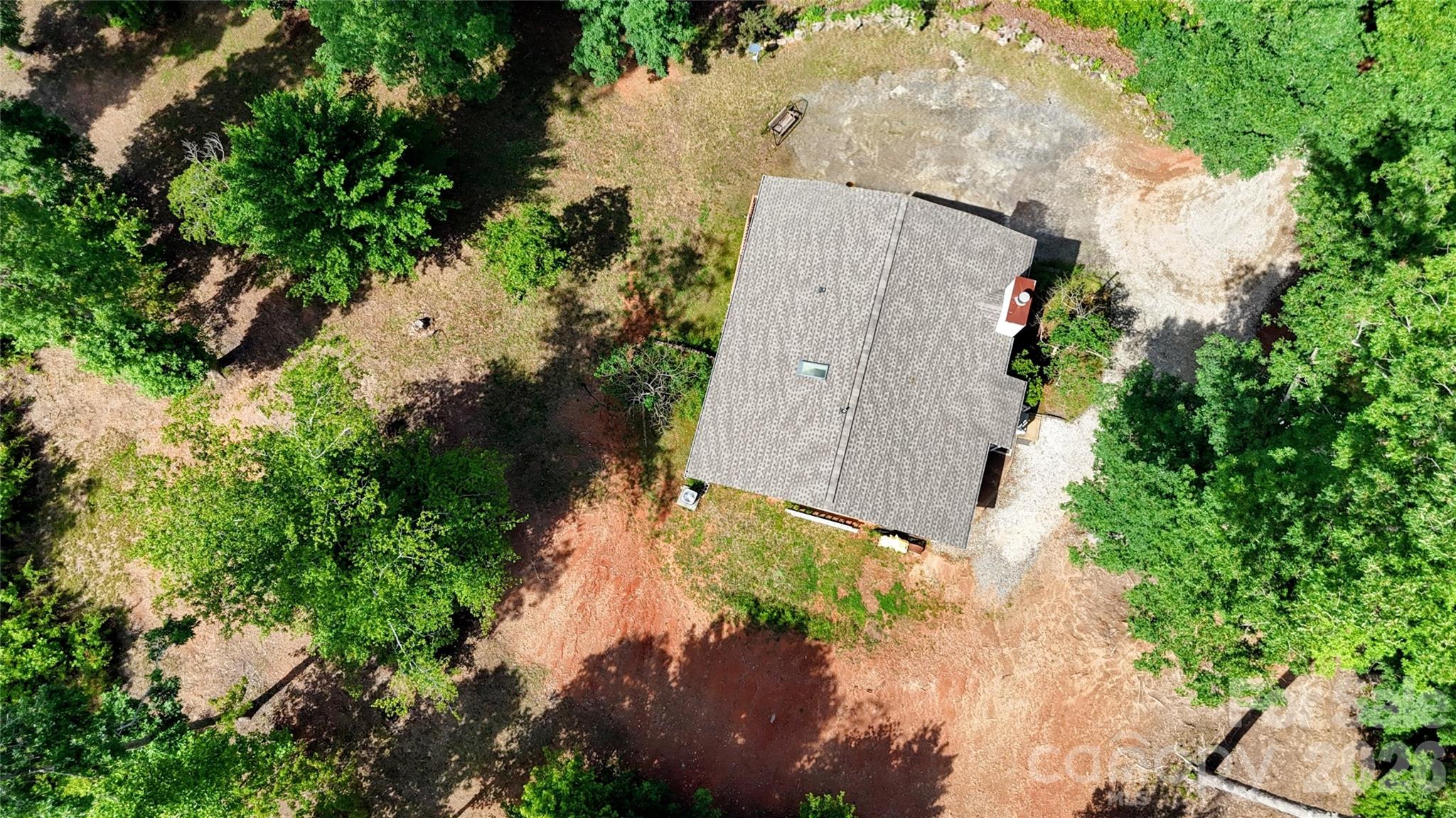 1943 Landrum Road — Columbus