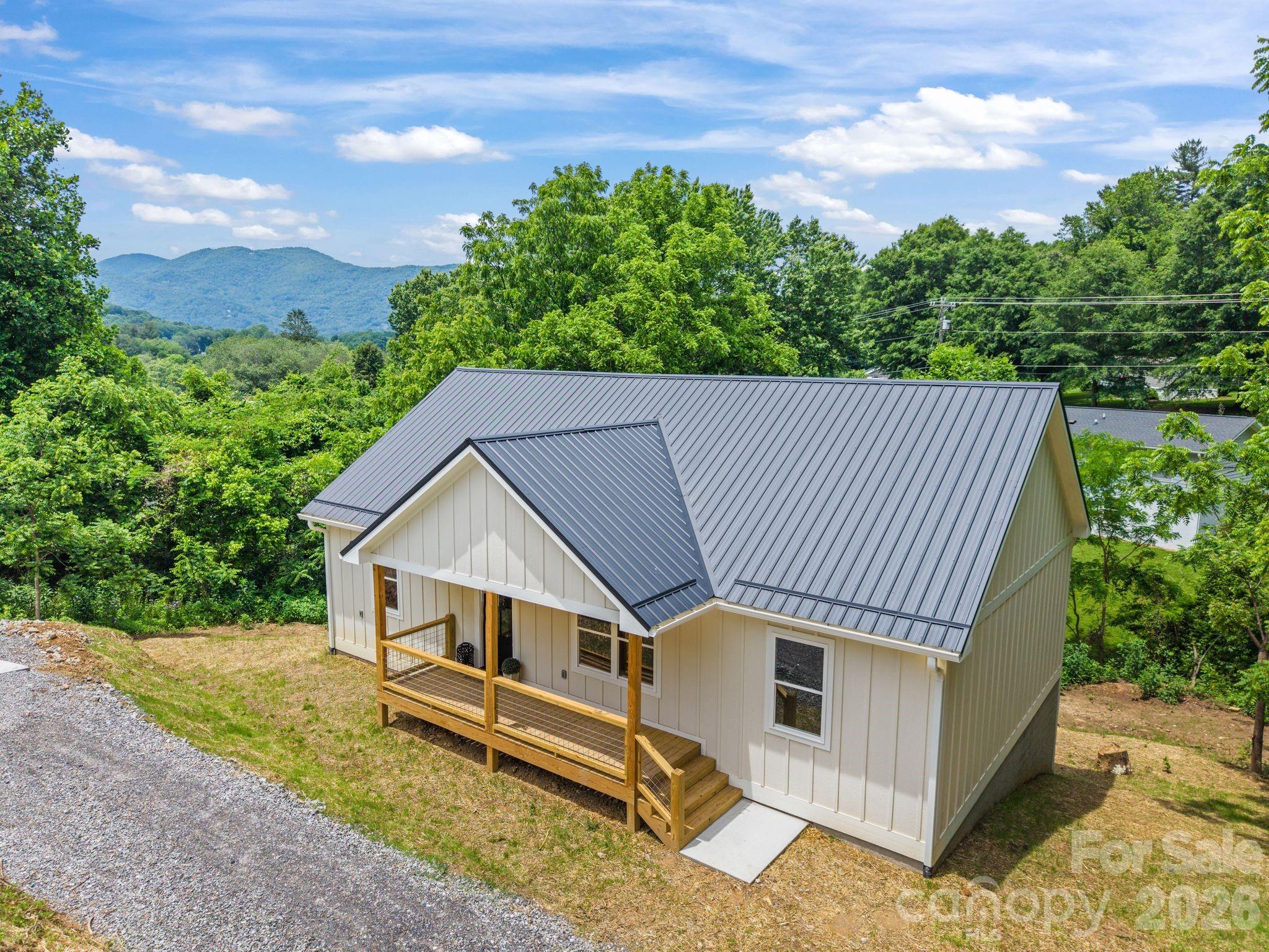 311 Farley Street — Waynesville