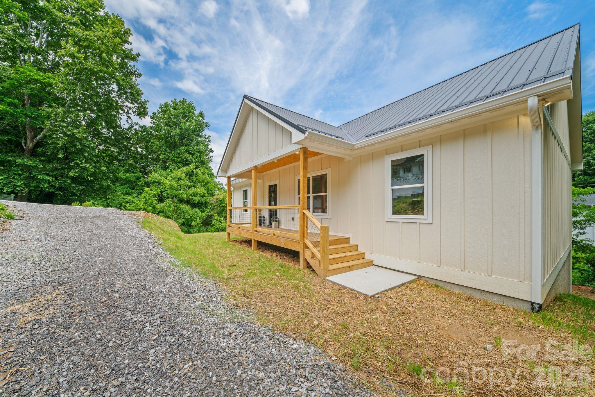 311 Farley Street — Waynesville