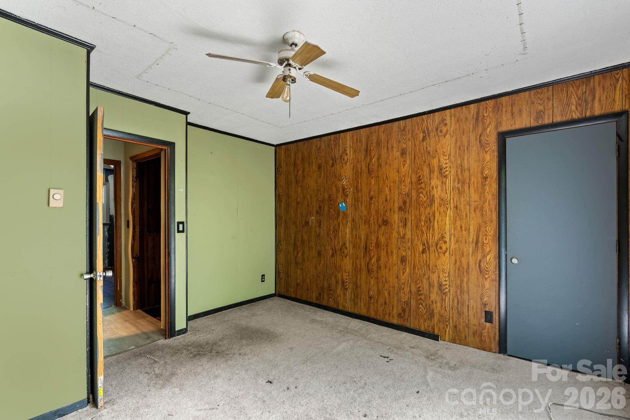 177 E Poplar Drive — Hendersonville