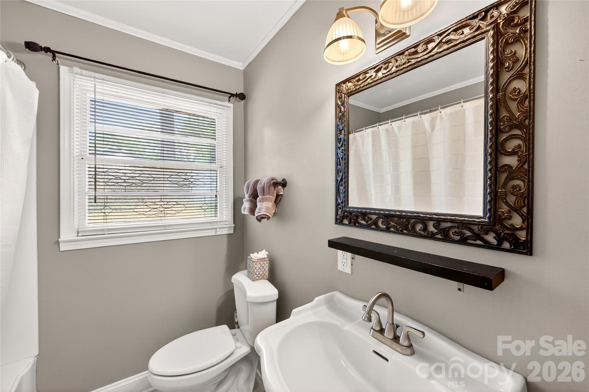609 Kenlough Drive — Charlotte