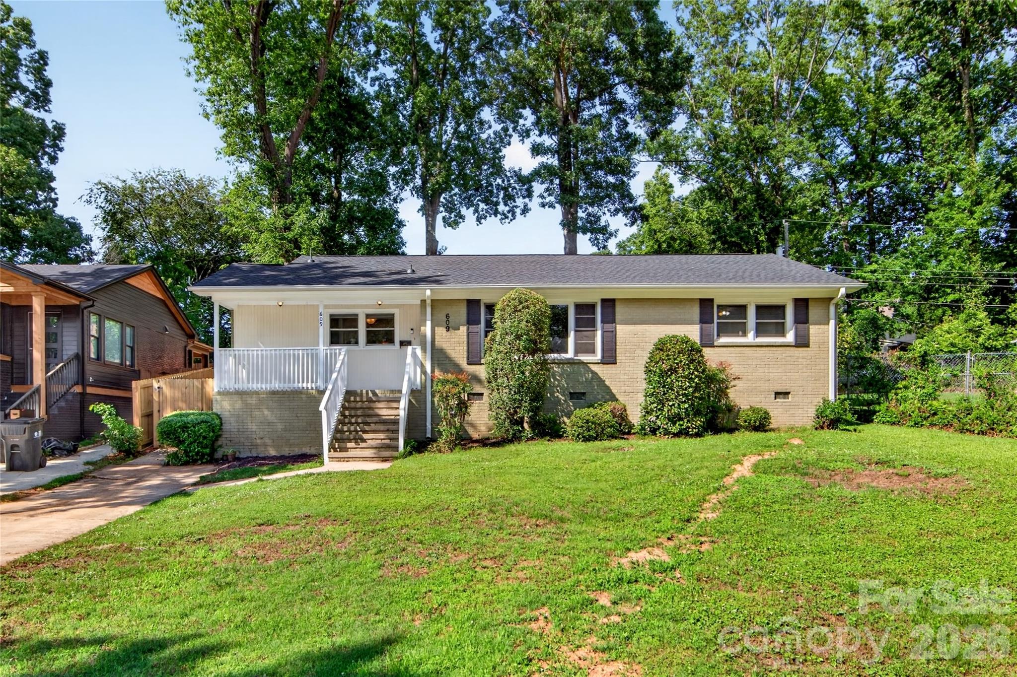 609 Kenlough Drive — Charlotte