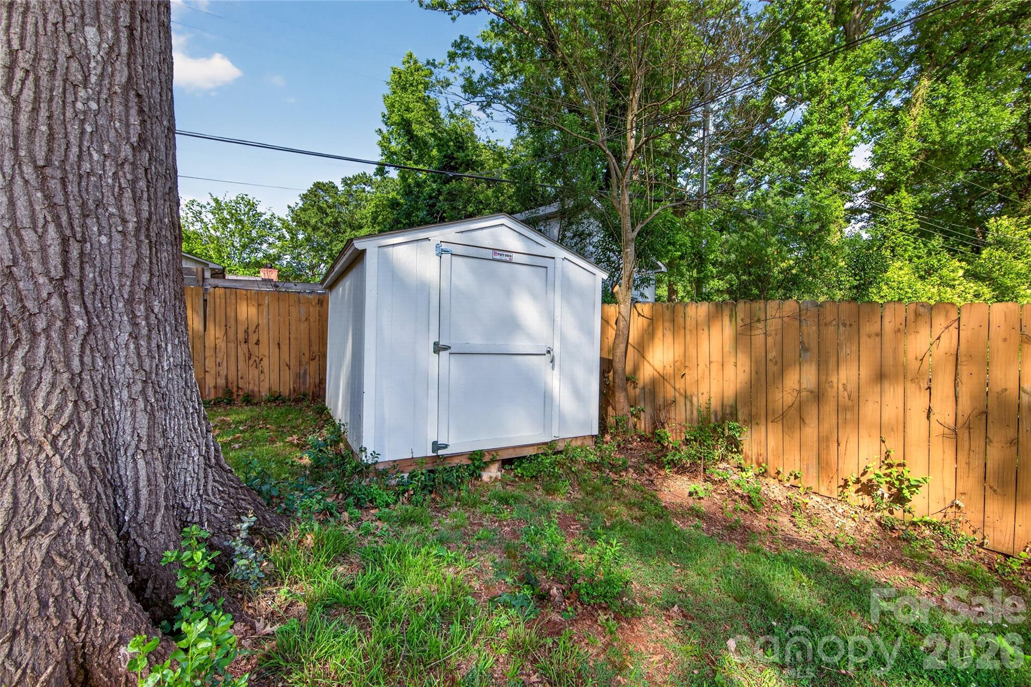 609 Kenlough Drive — Charlotte