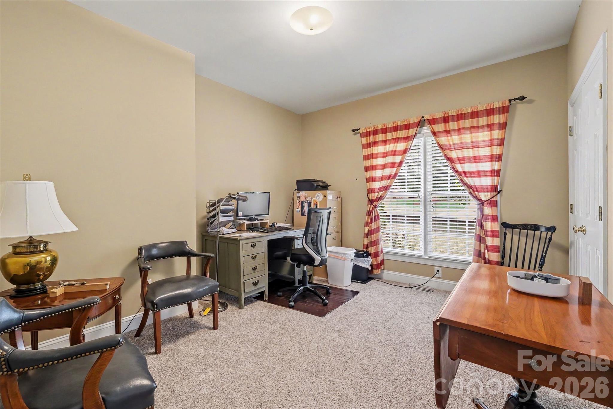 172 Eaglecrest Drive — Matthews