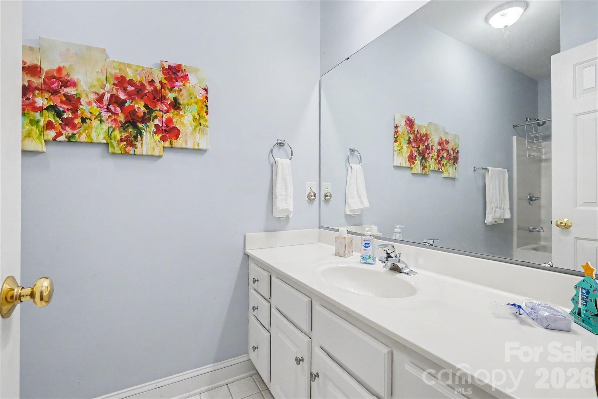 172 Eaglecrest Drive — Matthews