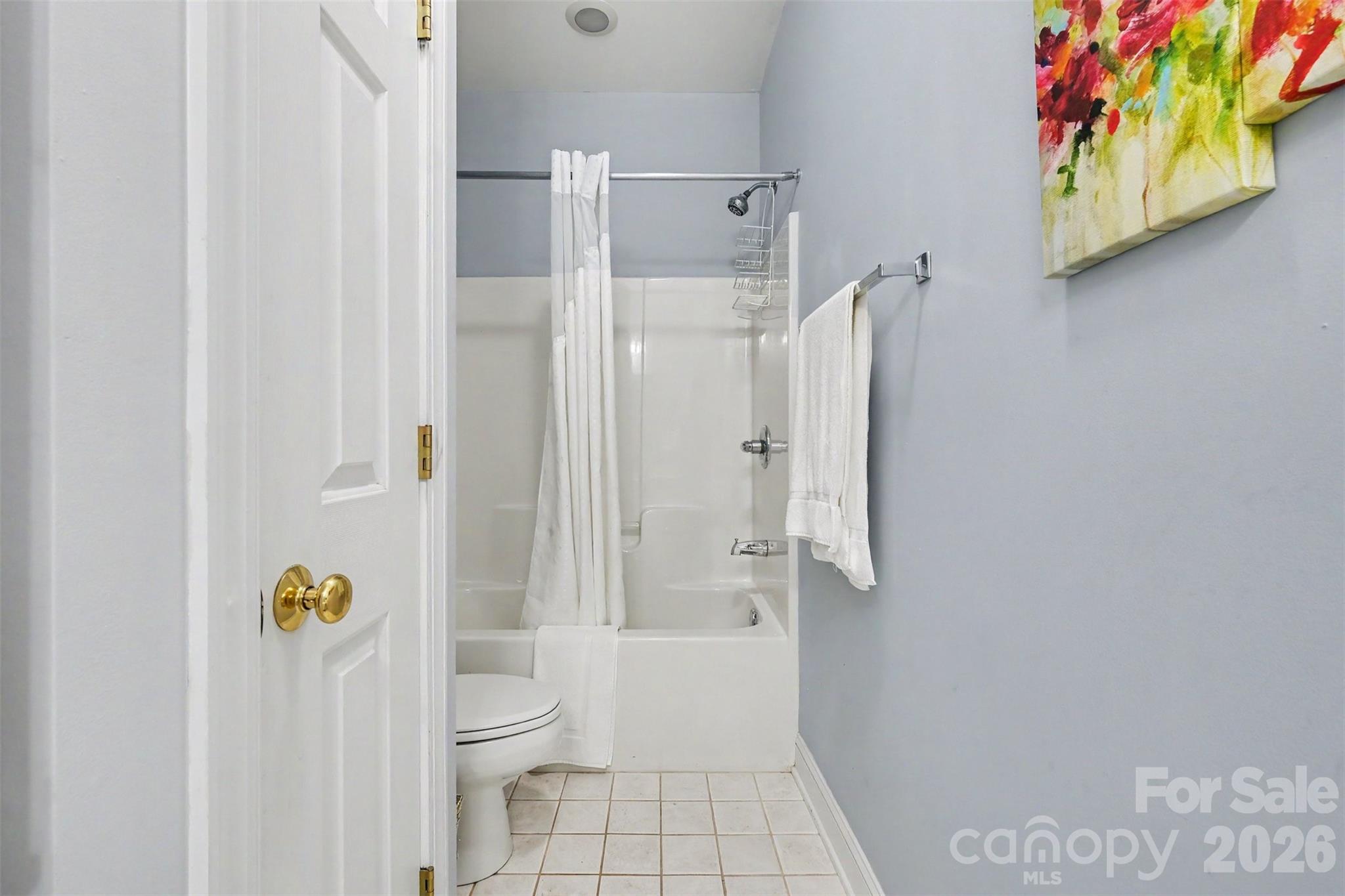 172 Eaglecrest Drive — Matthews