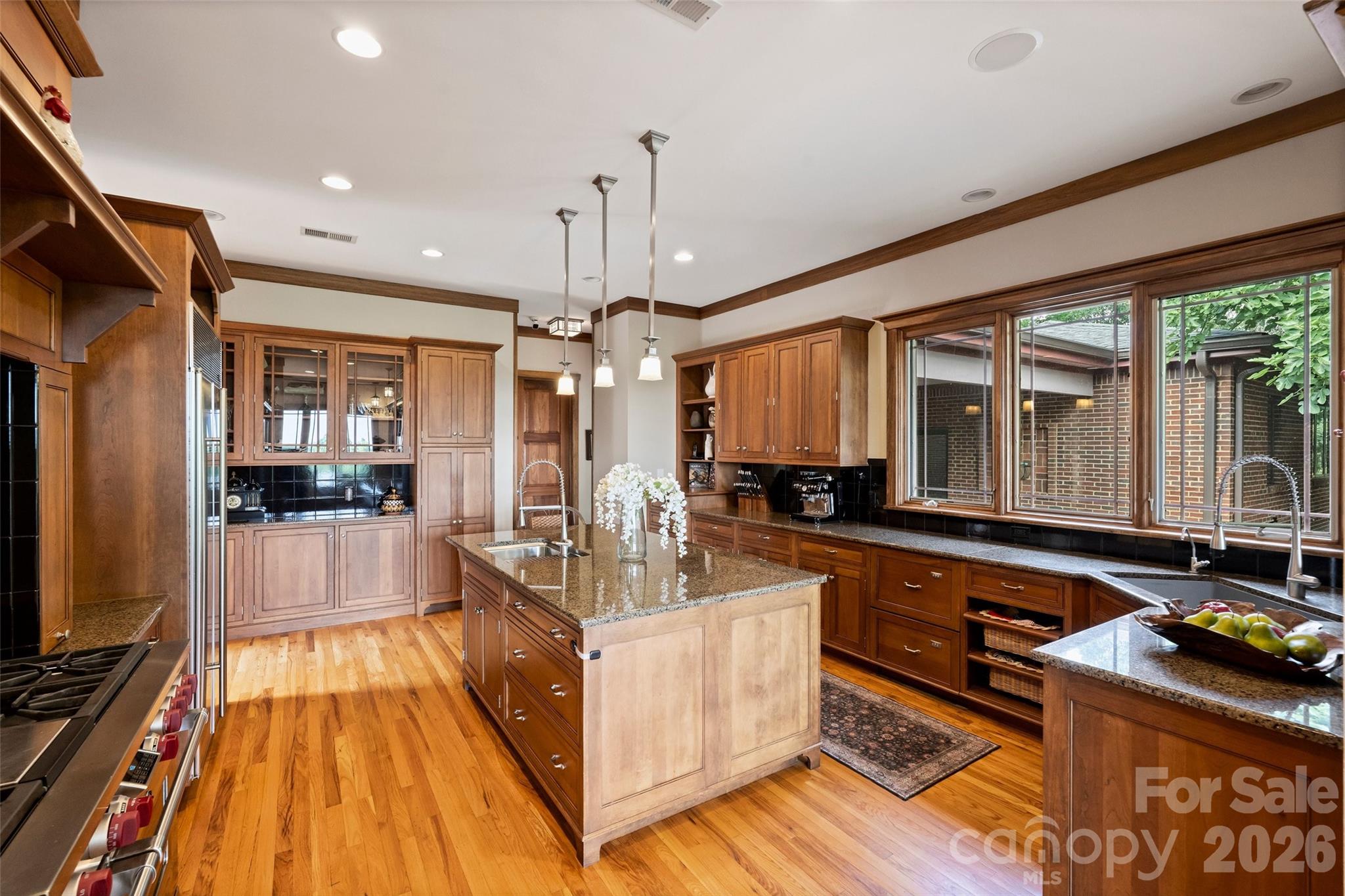 172 Tuckertown Road — New London