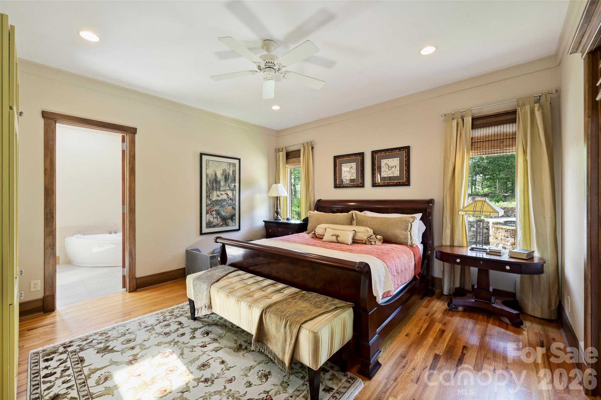 172 Tuckertown Road — New London