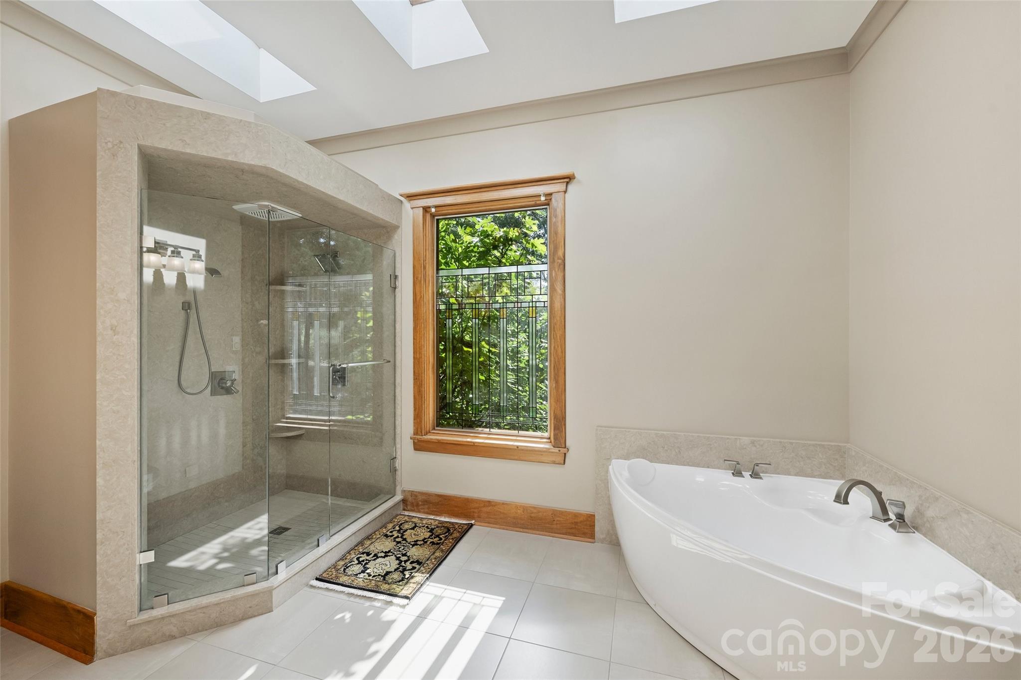 172 Tuckertown Road — New London