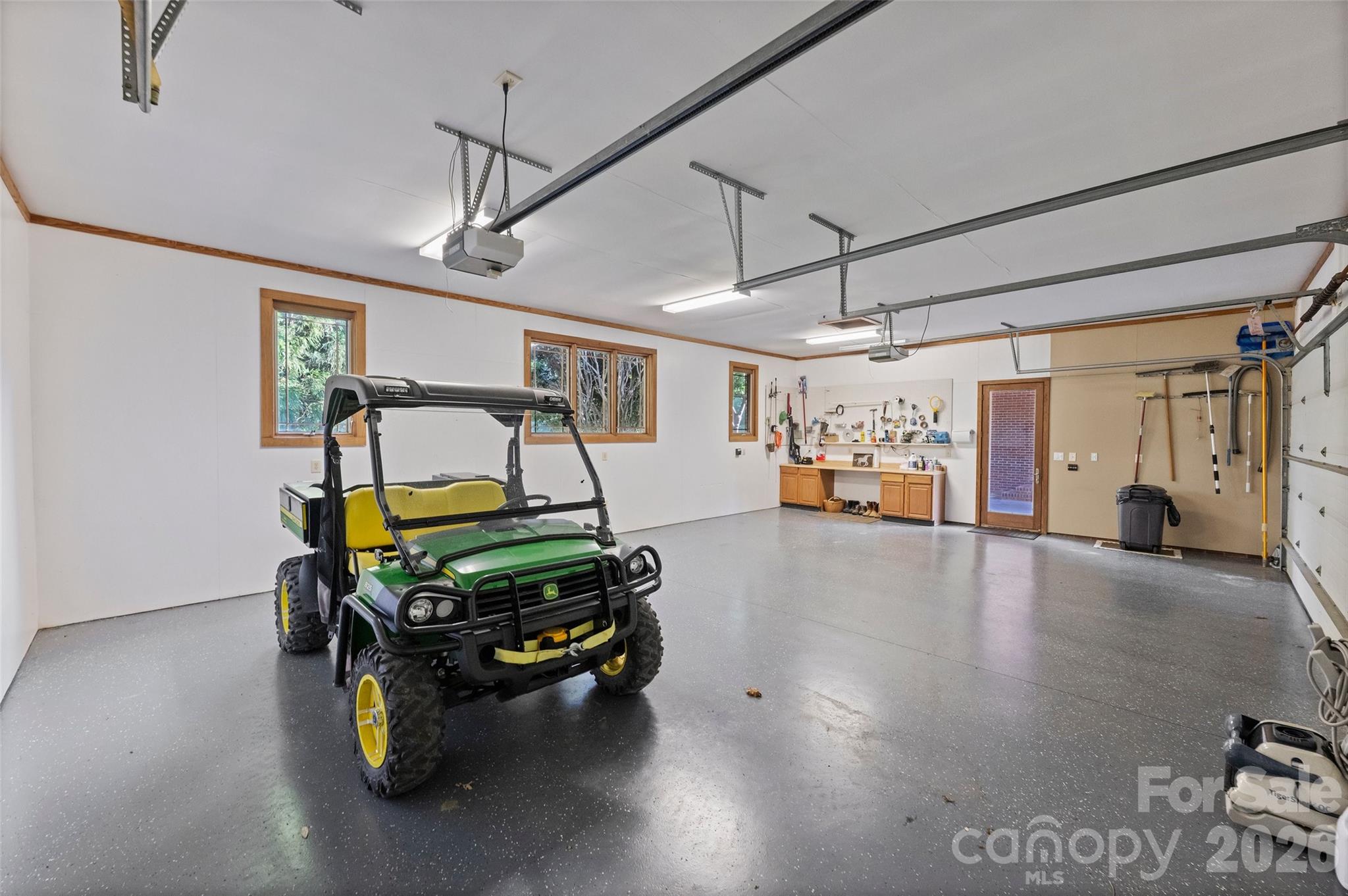 172 Tuckertown Road — New London