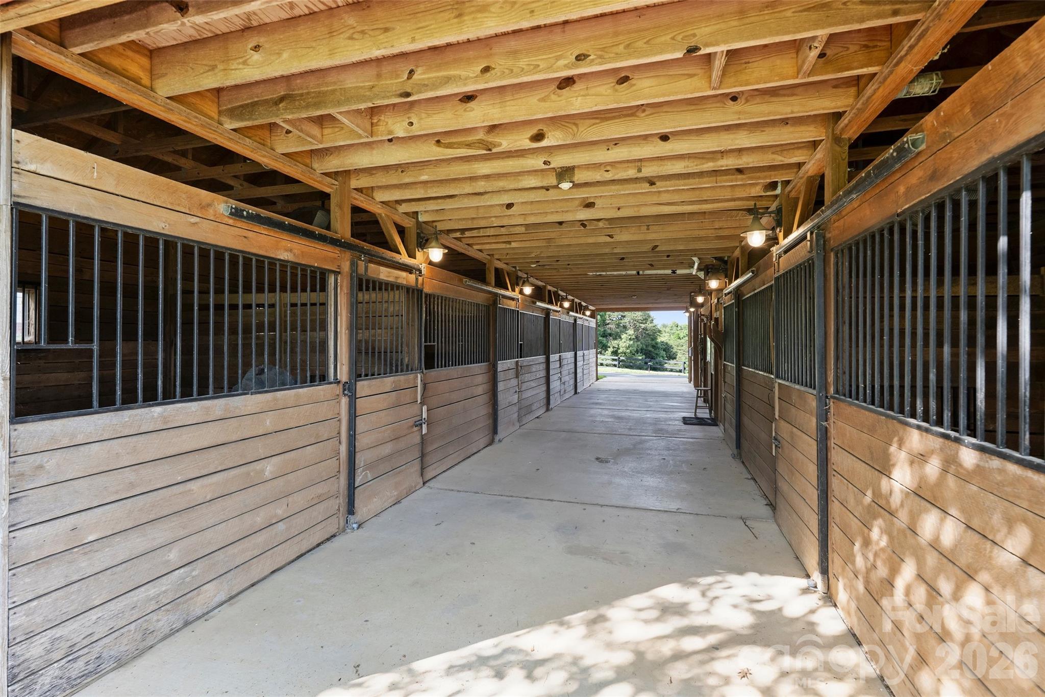 172 Tuckertown Road — New London