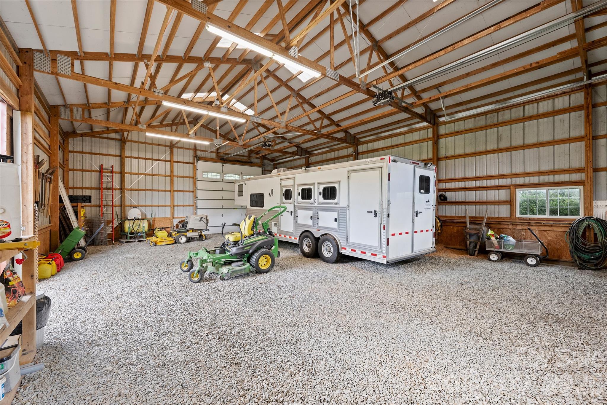 172 Tuckertown Road — New London