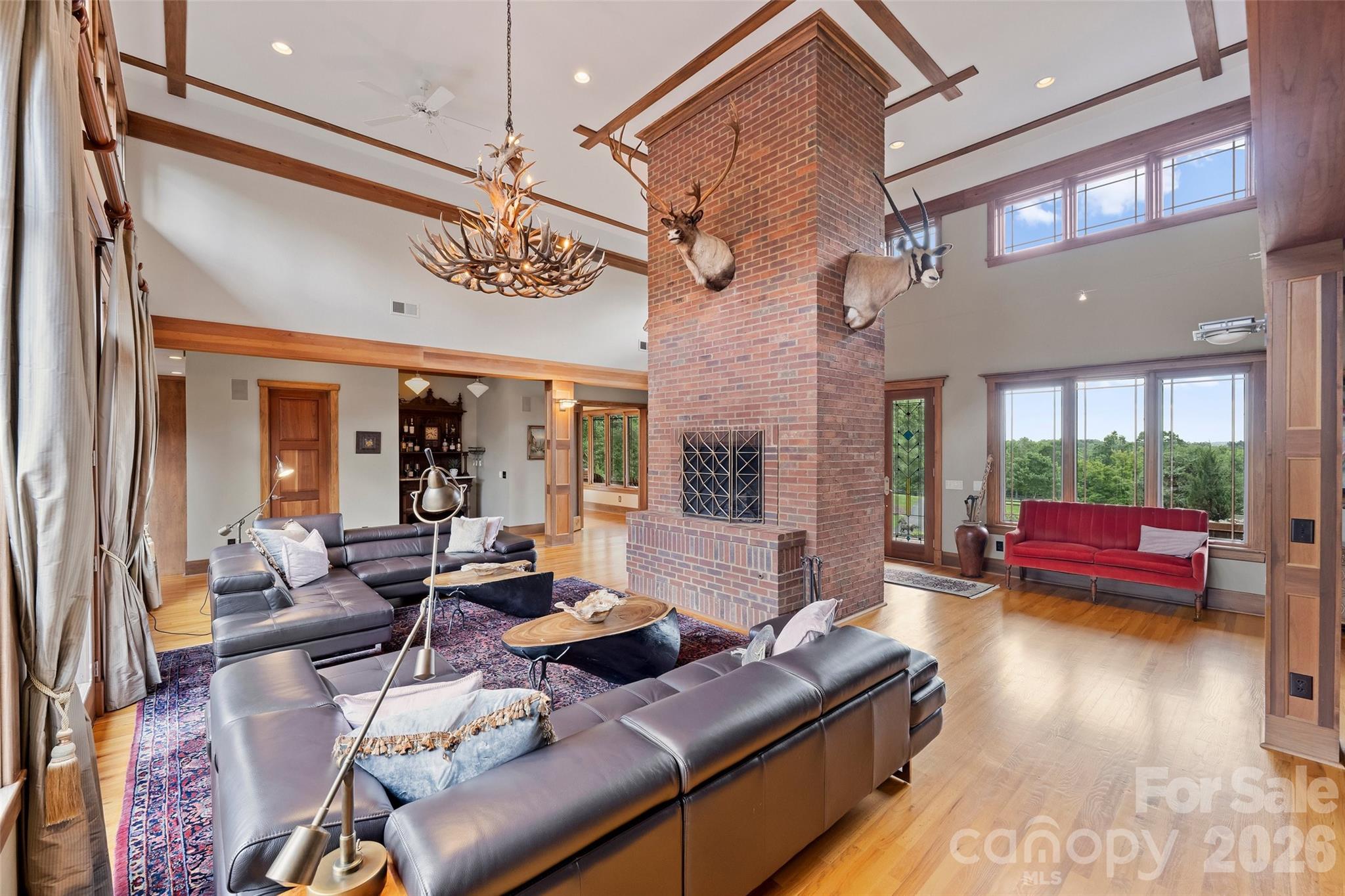 172 Tuckertown Road — New London