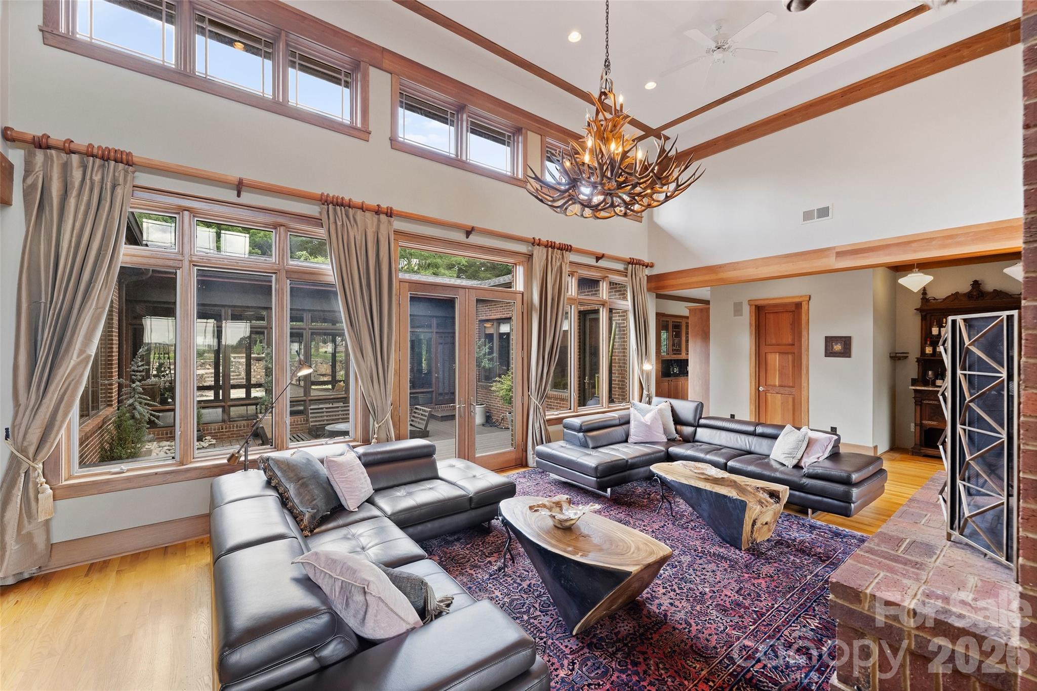 172 Tuckertown Road — New London