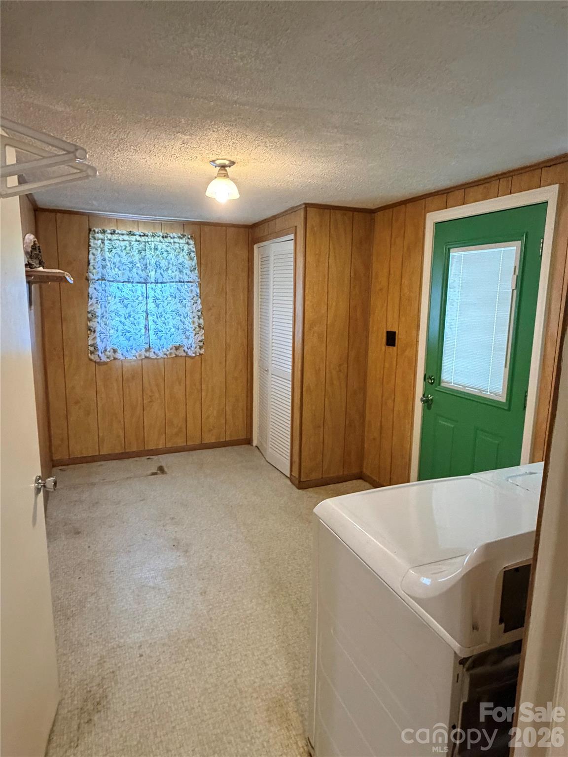 731 10th Street Boulevard NW — Hickory