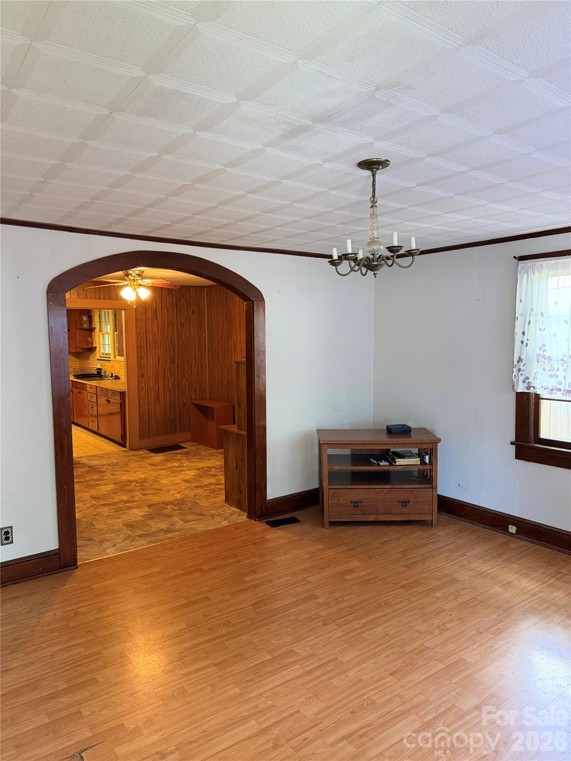 731 10th Street Boulevard NW — Hickory