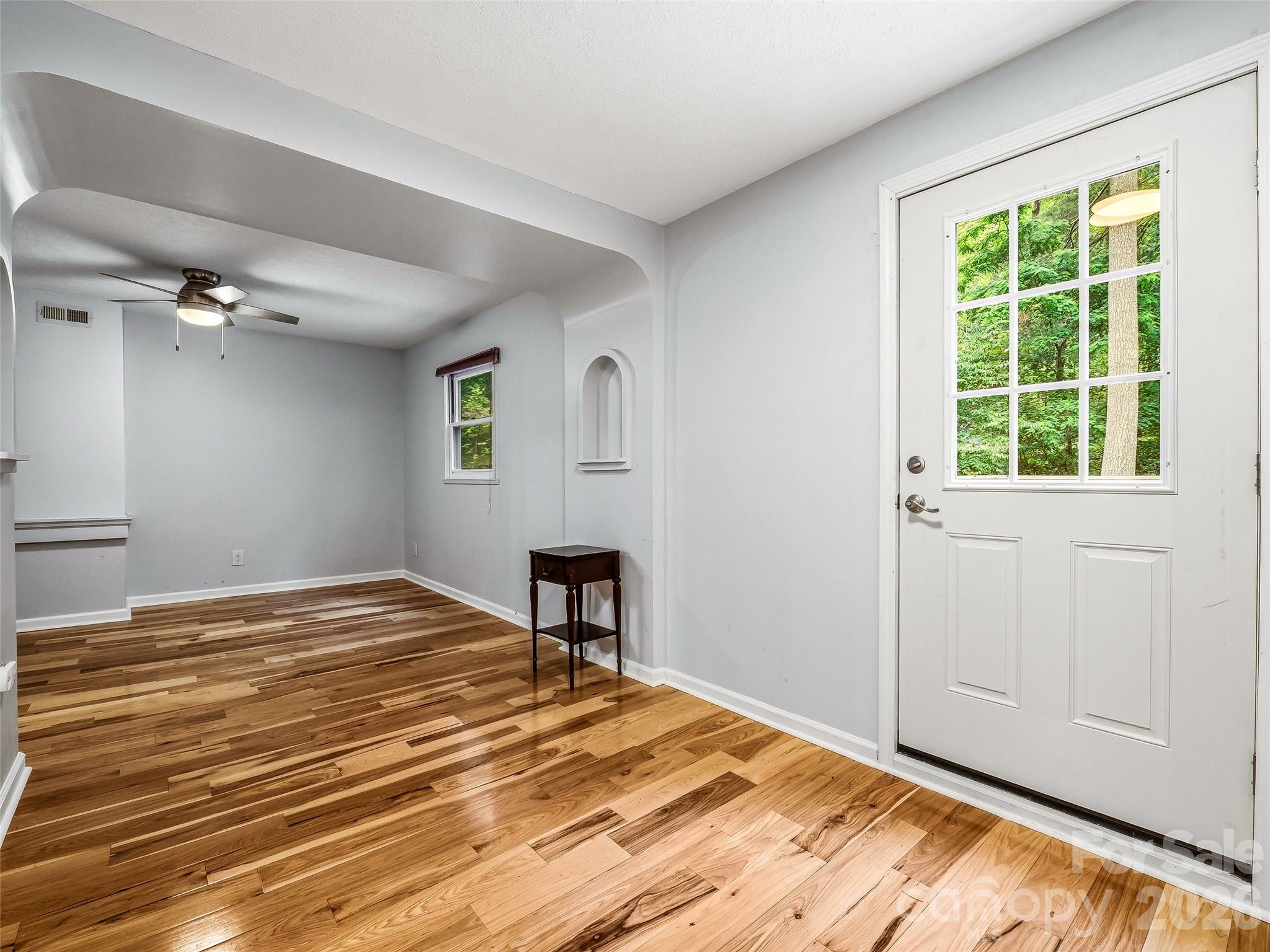 70 Skyline Drive — Hendersonville