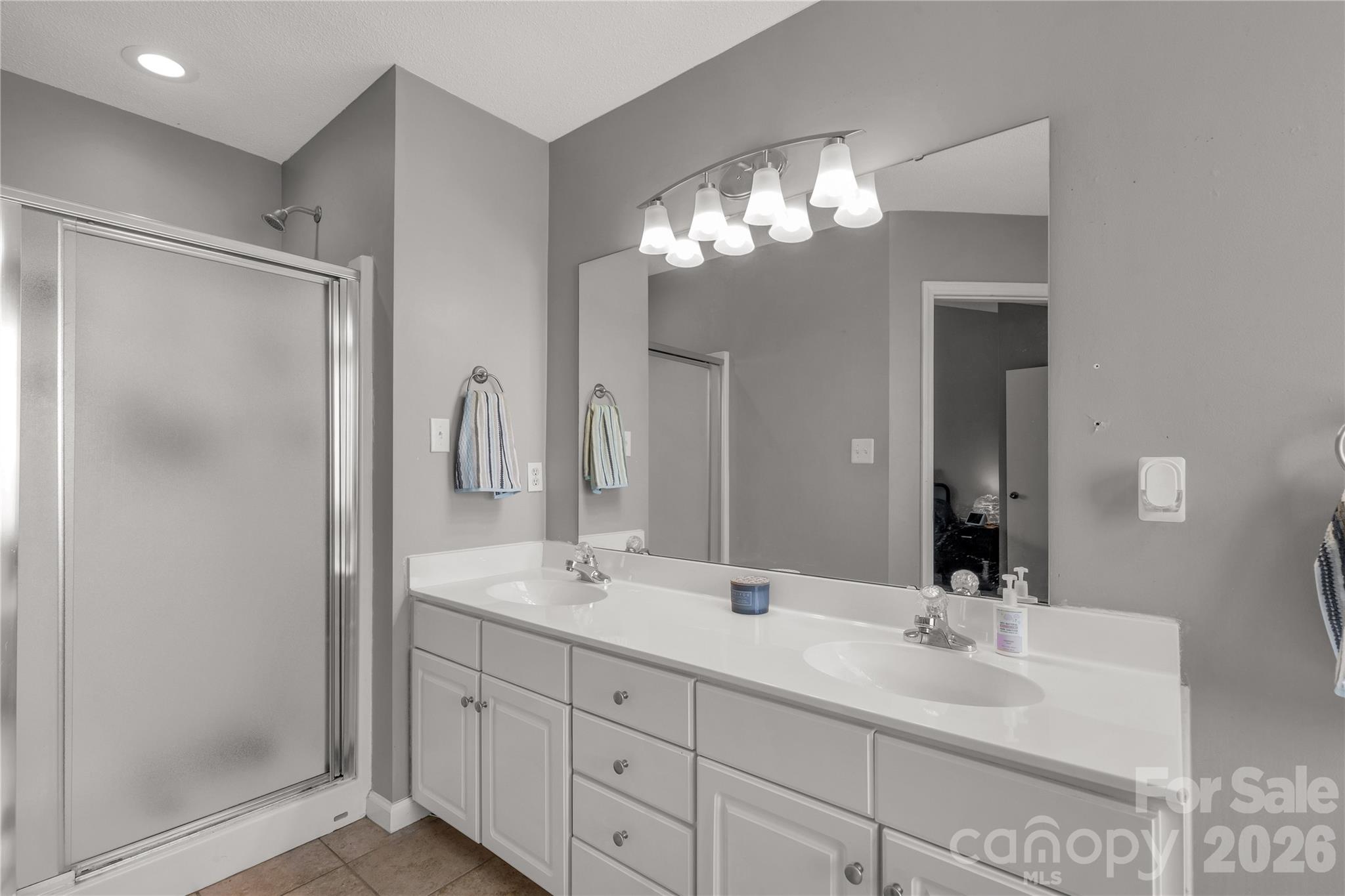 13213 Lampmeade Lane — Charlotte