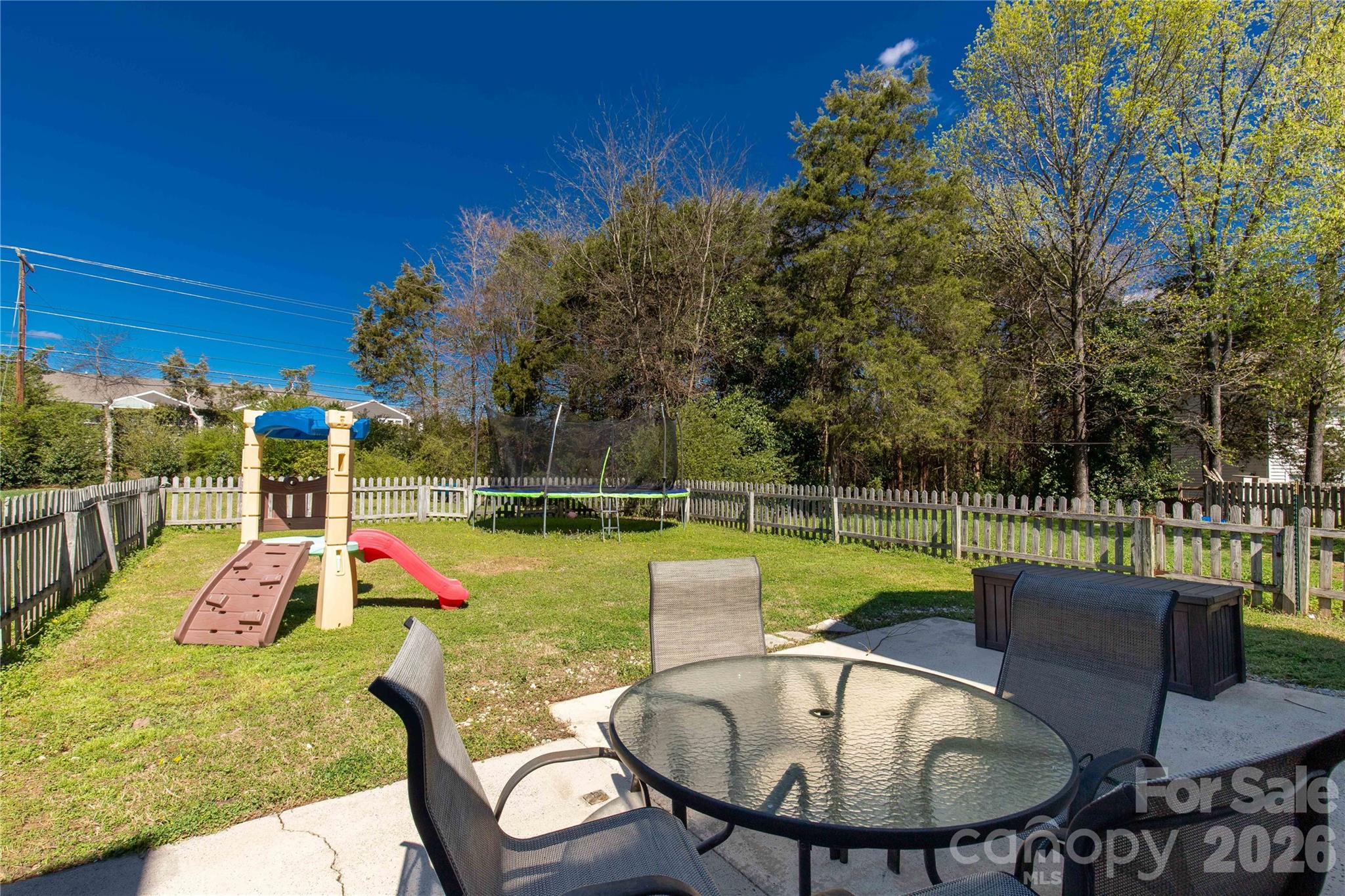13213 Lampmeade Lane — Charlotte