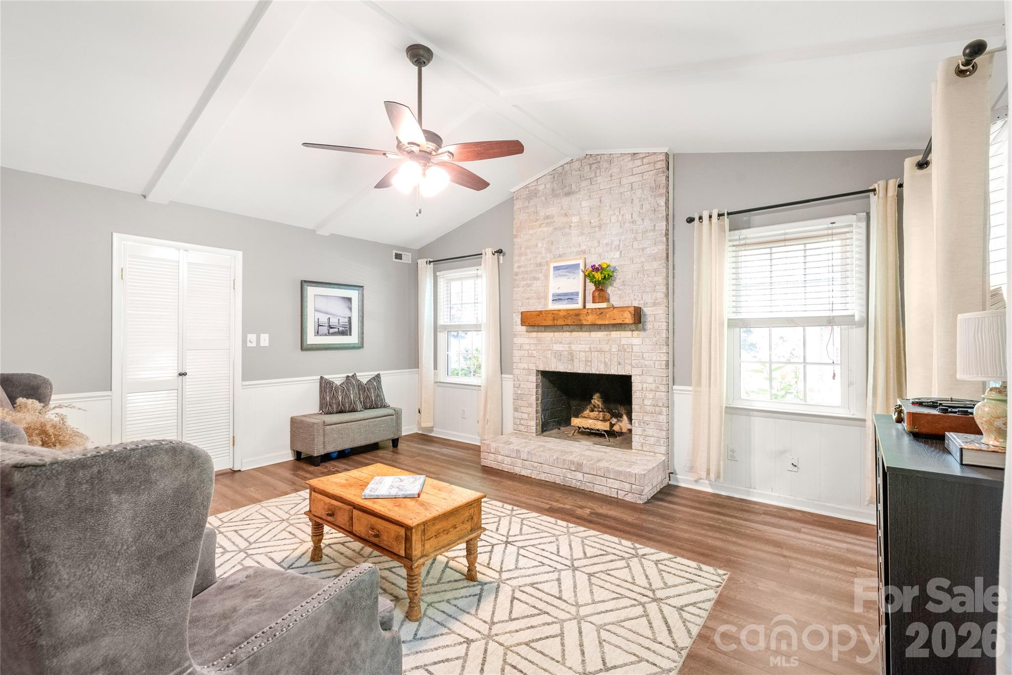 419 Scarborough Lane — Matthews