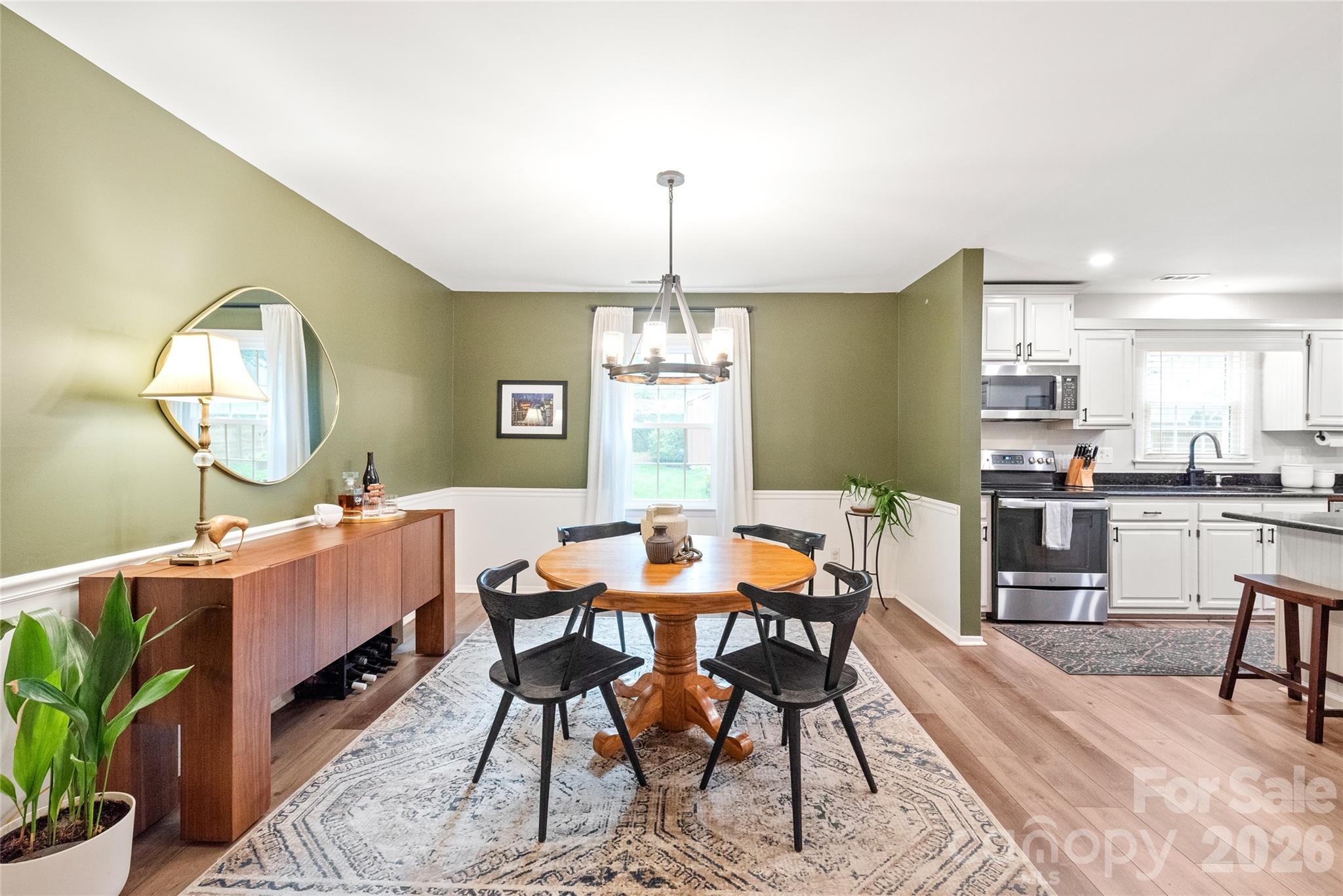419 Scarborough Lane — Matthews