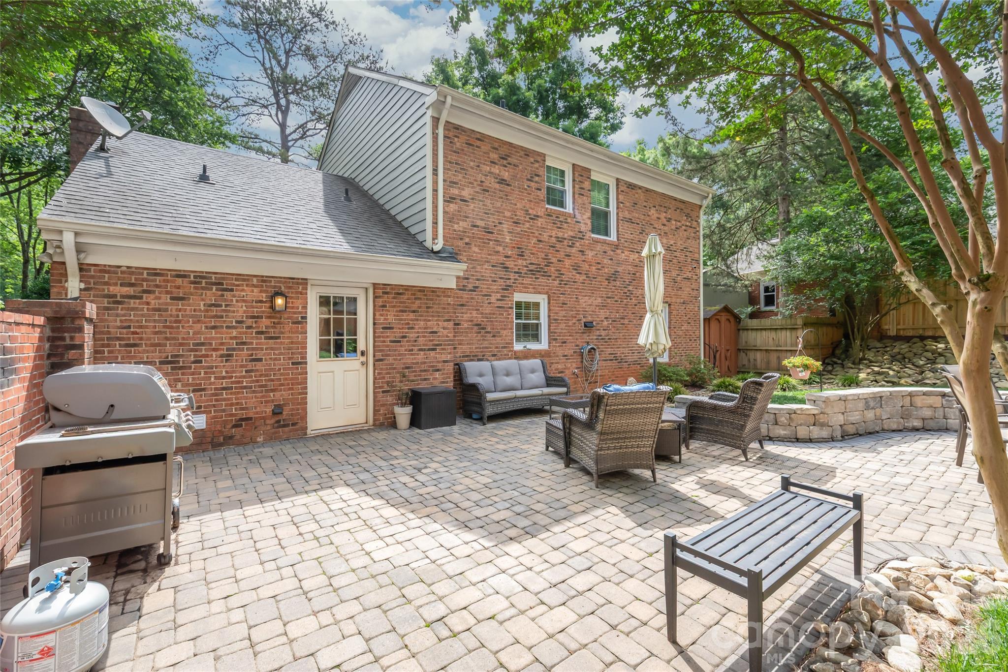 419 Scarborough Lane — Matthews