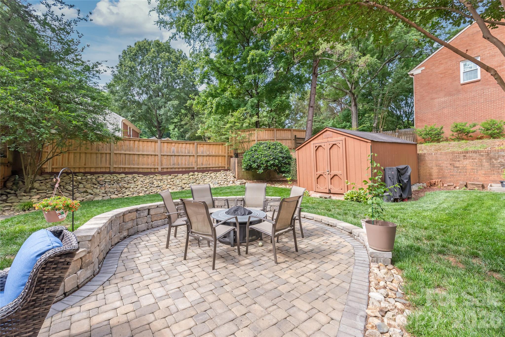 419 Scarborough Lane — Matthews