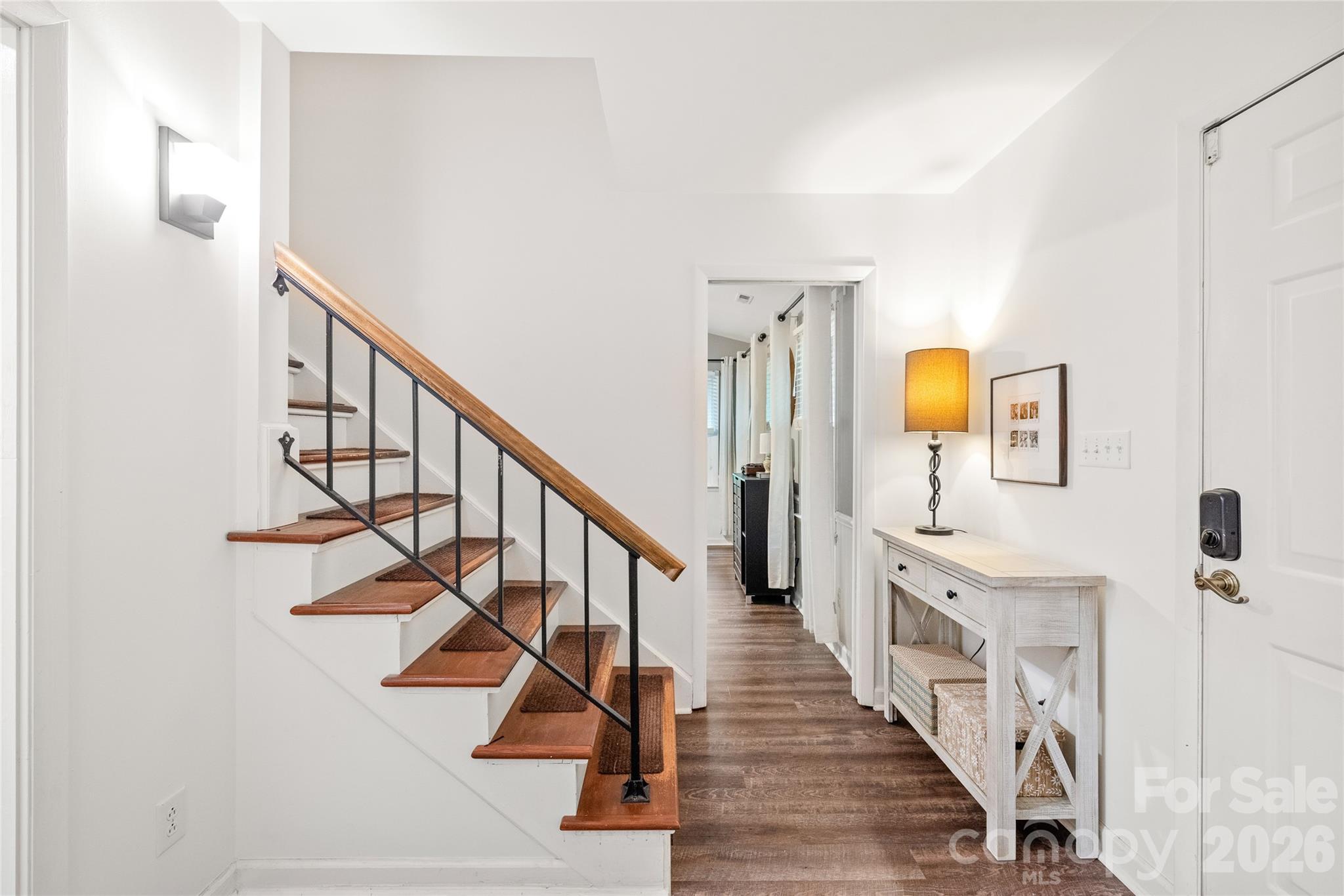 419 Scarborough Lane — Matthews