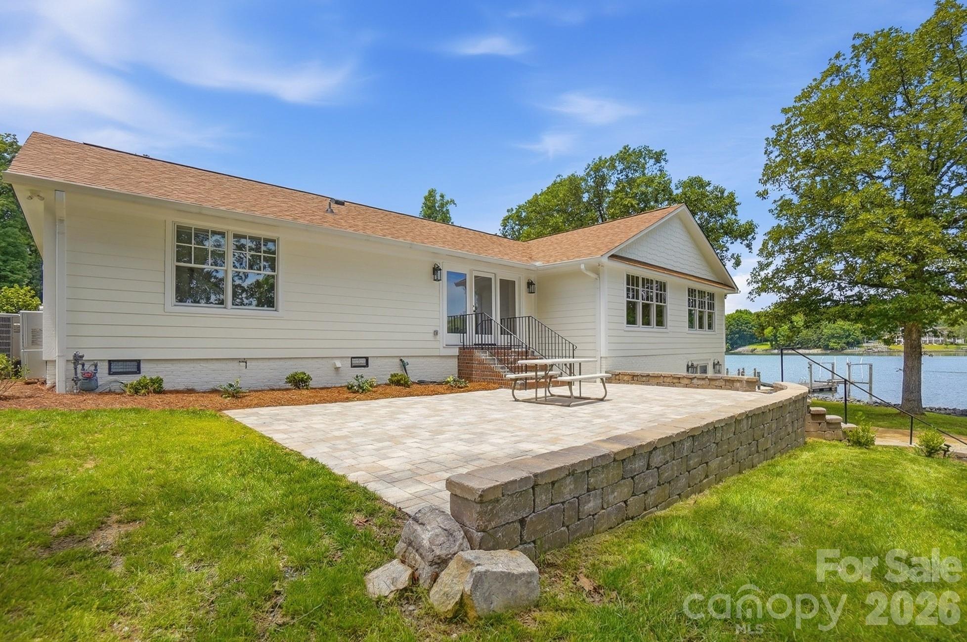 1751 Aragon Beach Road — Rock Hill