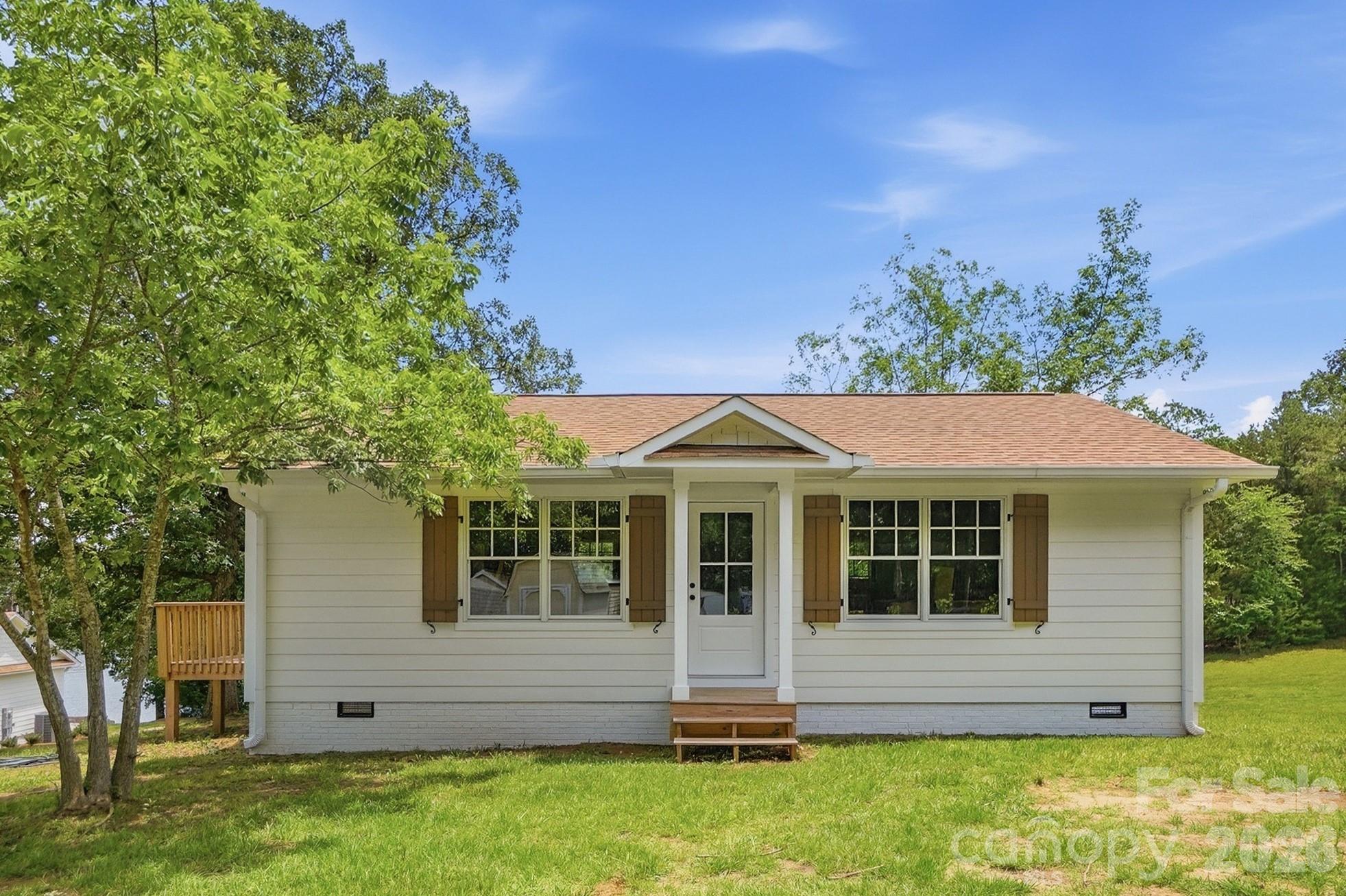 1751 Aragon Beach Road — Rock Hill