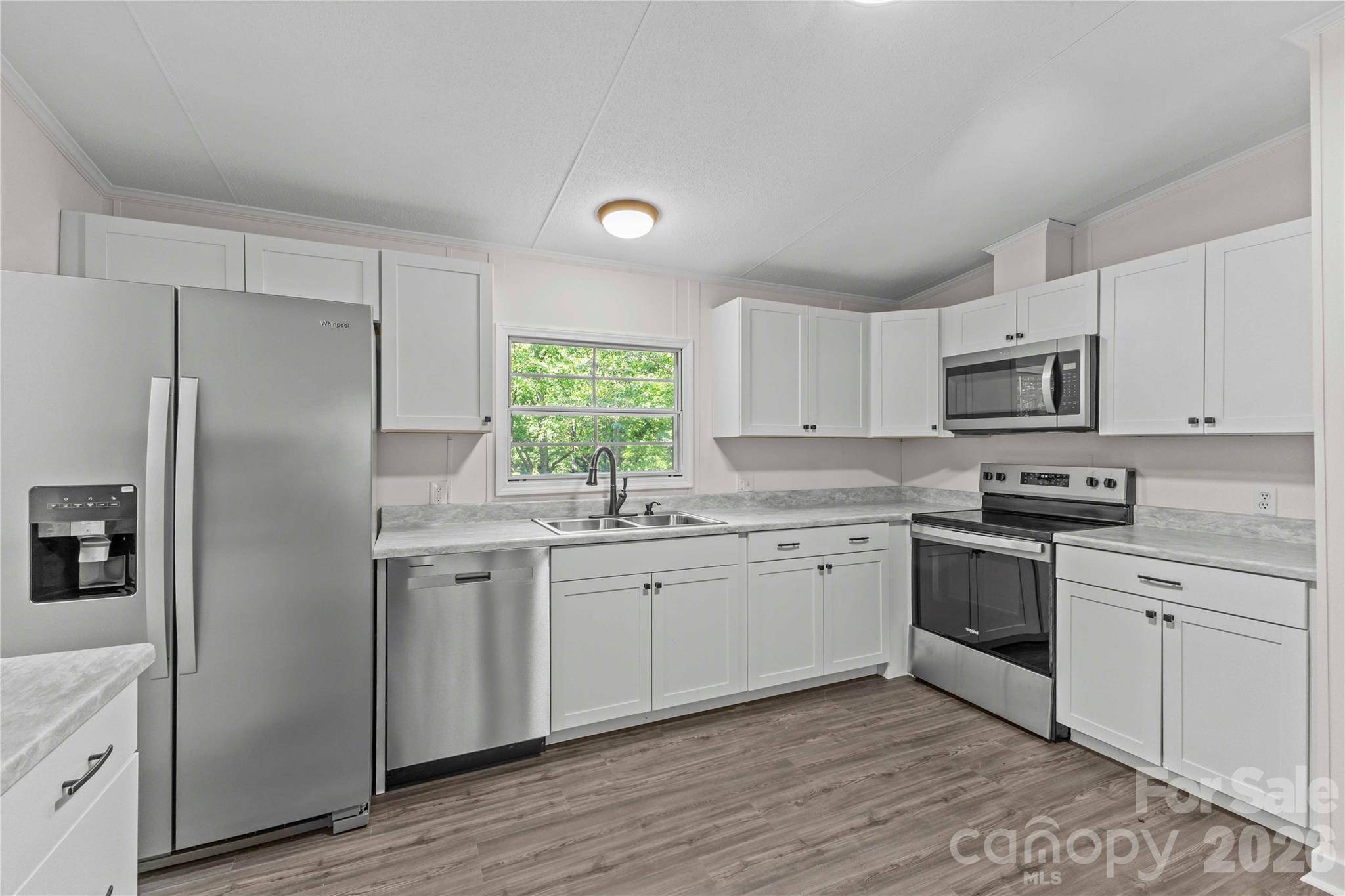 5021 Raintree Lane — Maiden