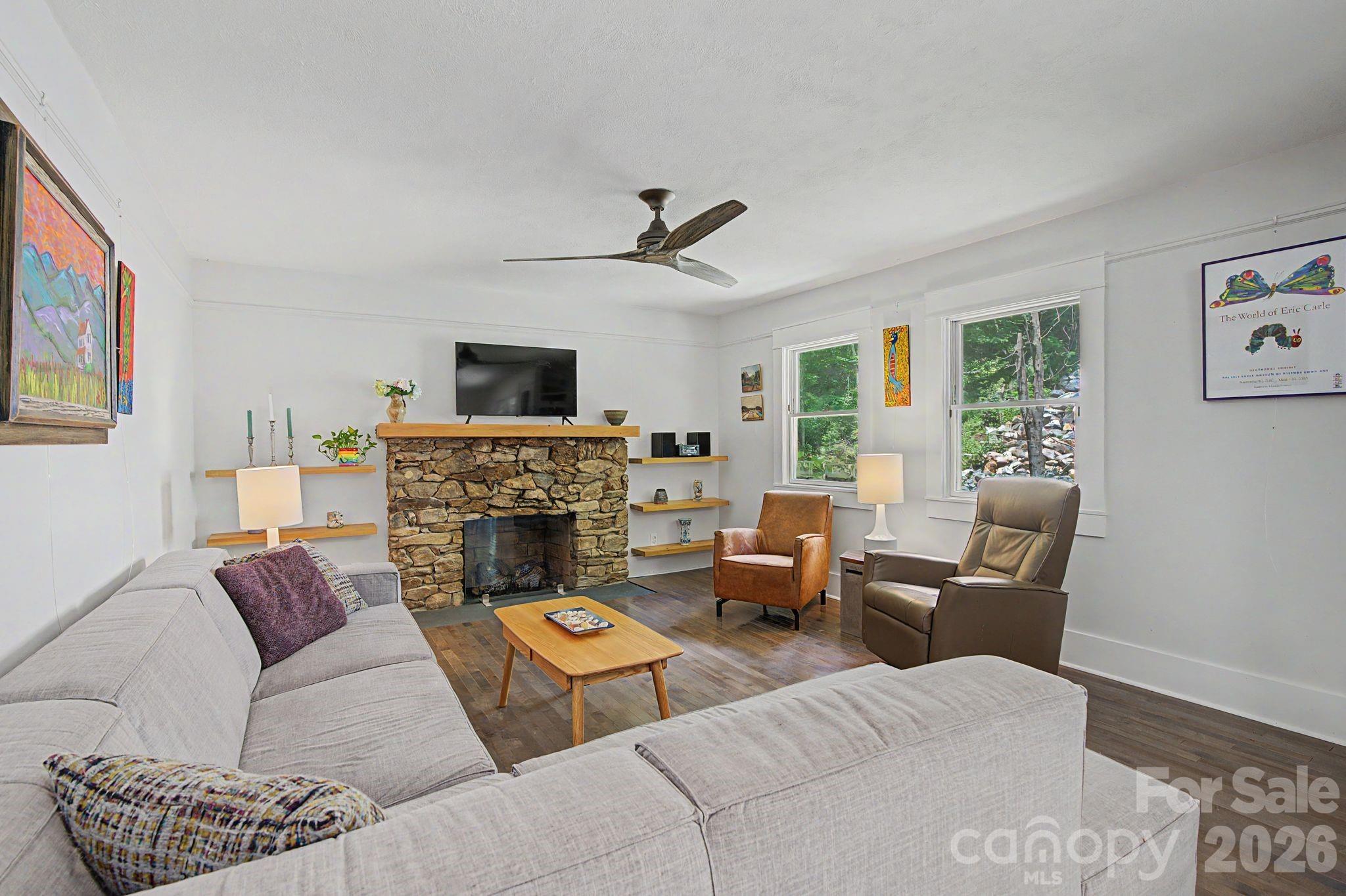 878 Garren Creek Road — Fairview