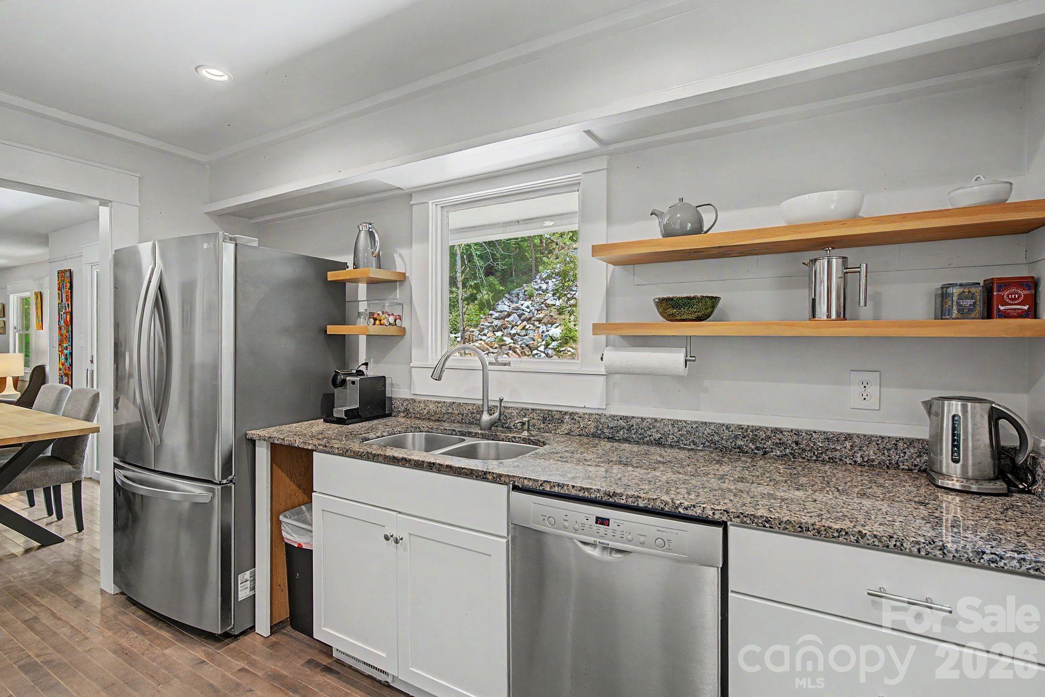 878 Garren Creek Road — Fairview
