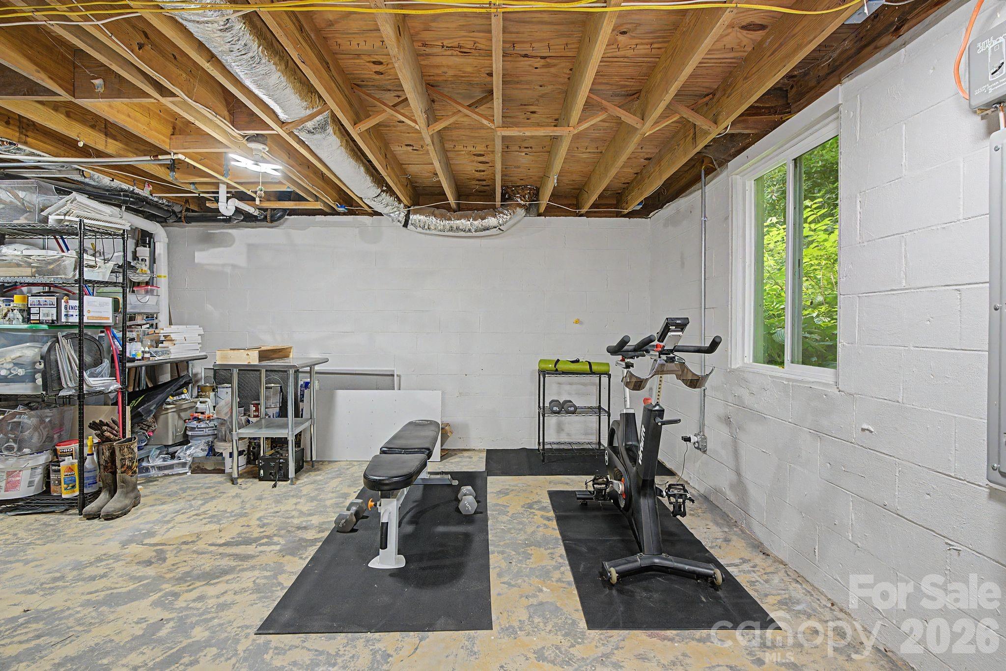 878 Garren Creek Road — Fairview
