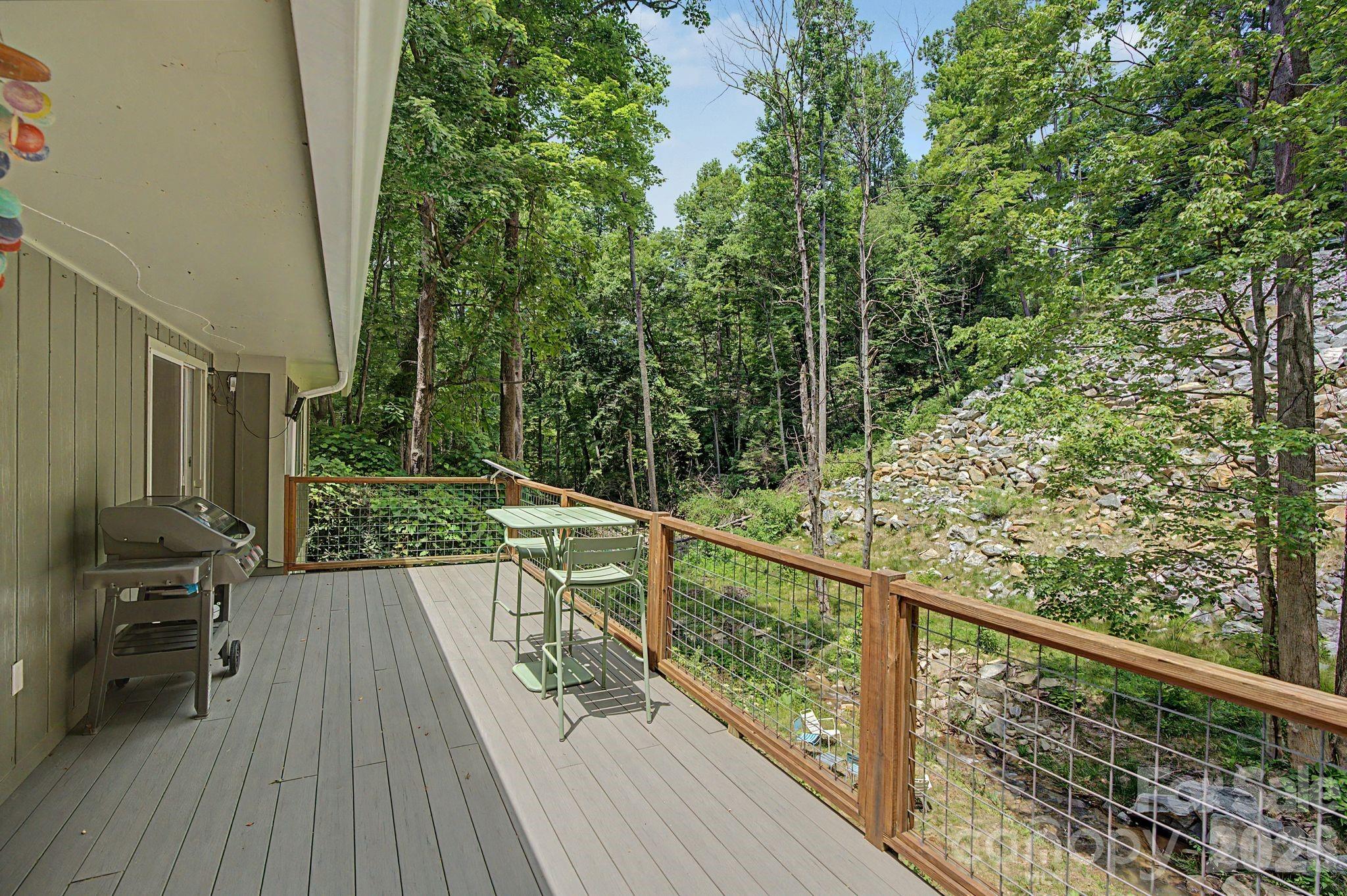 878 Garren Creek Road — Fairview